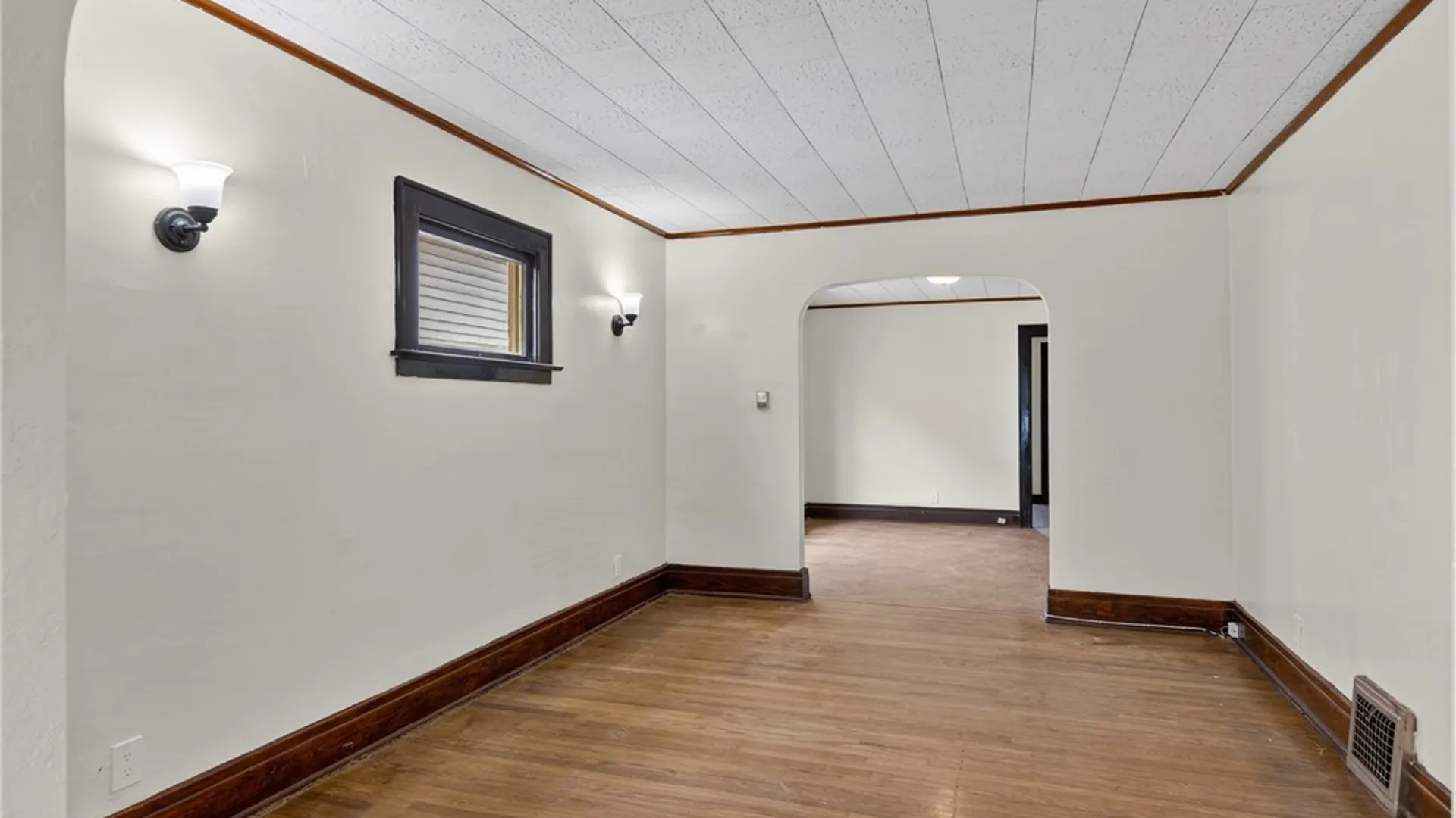 Property at 504 Hewitt Avenue, Buffalo, NY 14215 6