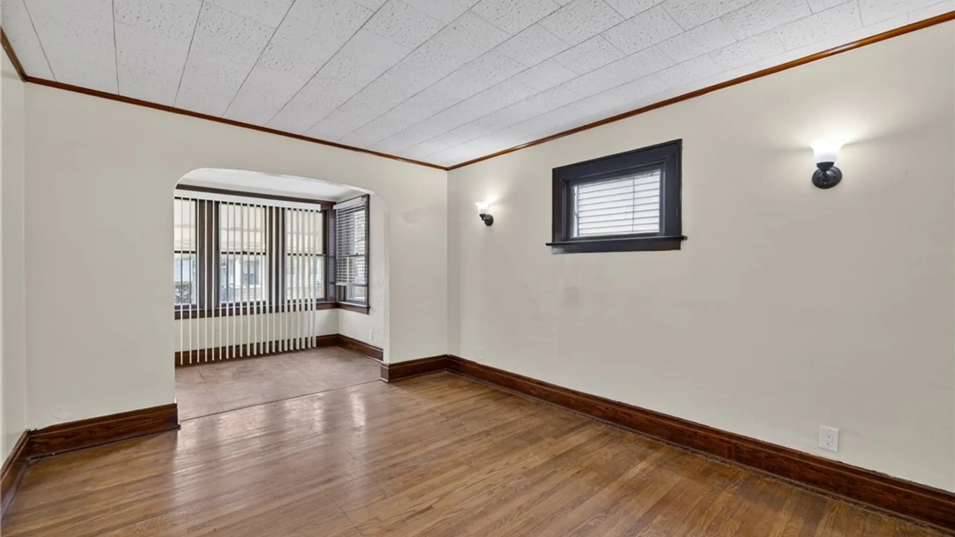 Property at 504 Hewitt Avenue, Buffalo, NY 14215 9