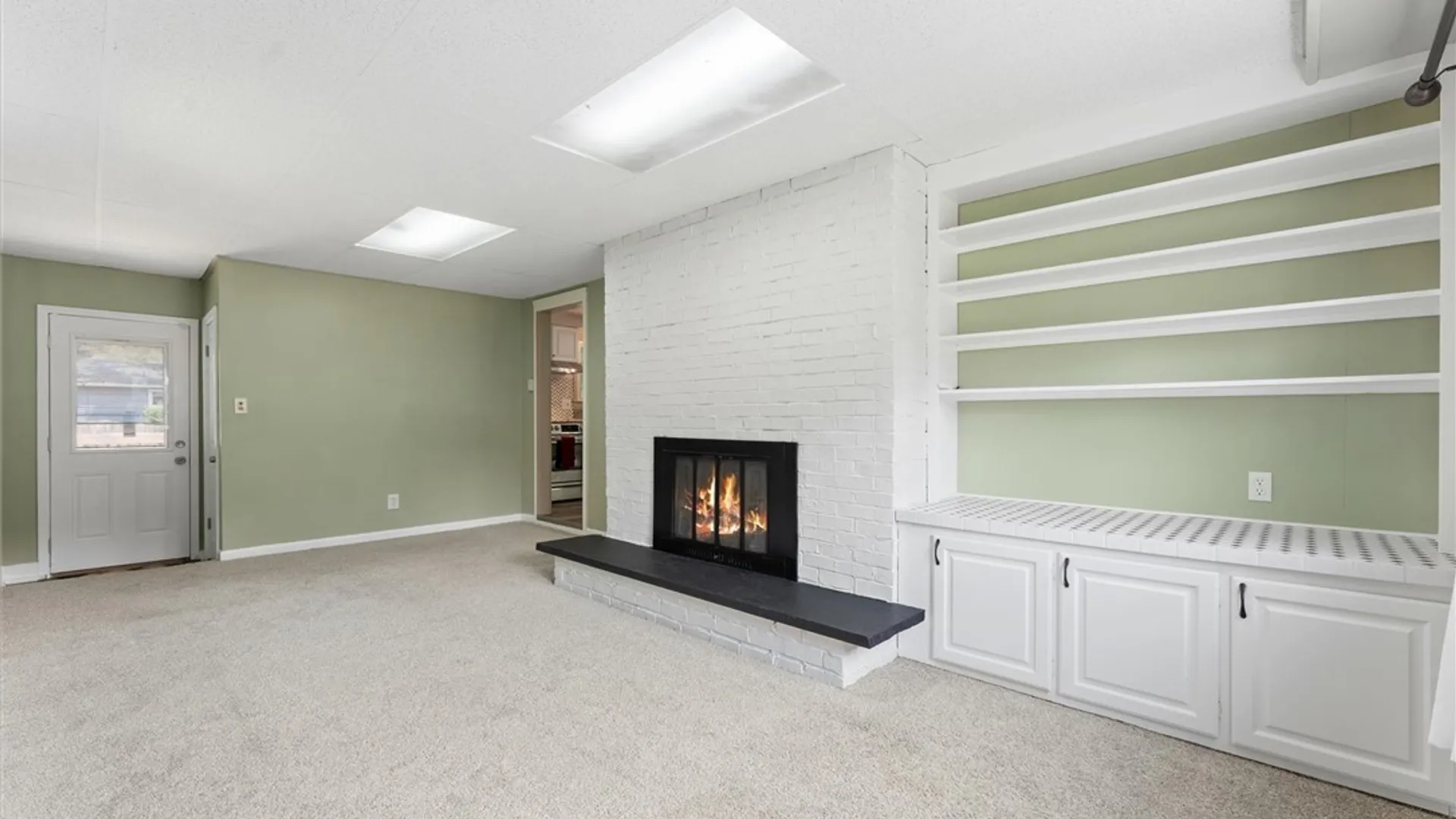 Property at 106 Greenhedge Drive, Camillus, NY 13031 4