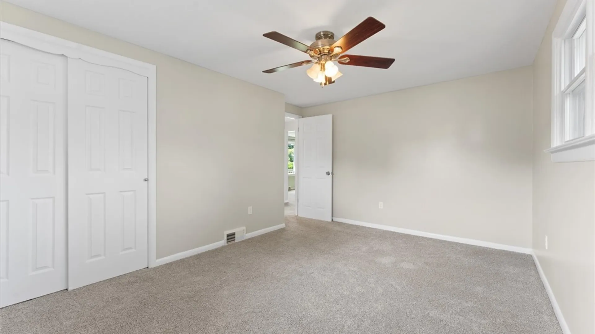 Property at 106 Greenhedge Drive, Camillus, NY 13031 16
