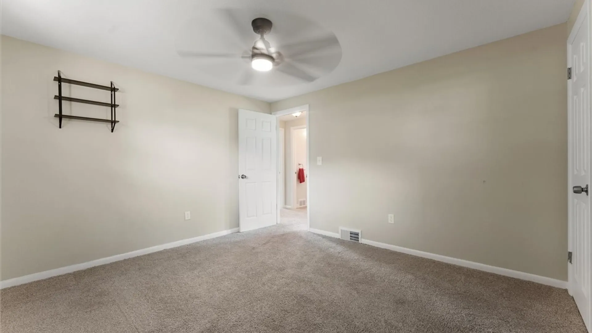 Property at 106 Greenhedge Drive, Camillus, NY 13031 20