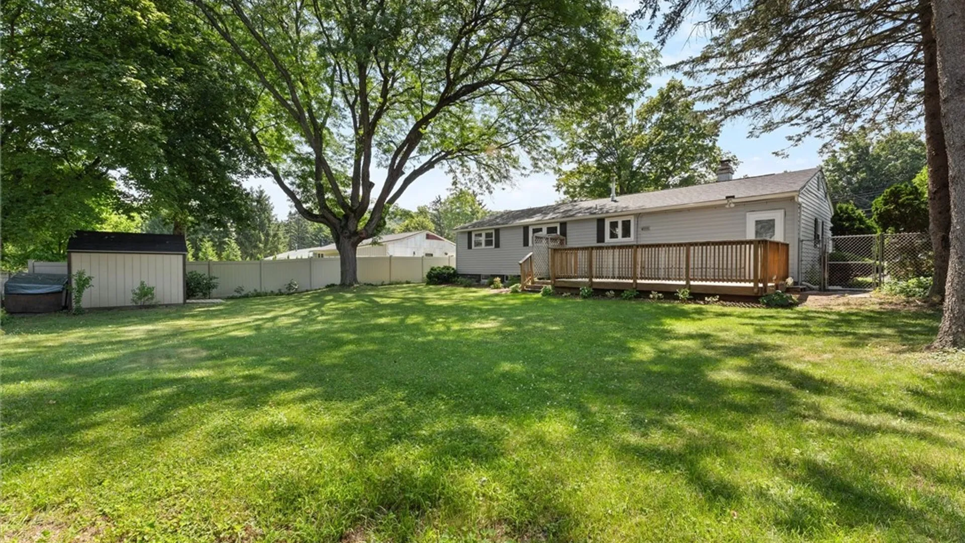 Property at 106 Greenhedge Drive, Camillus, NY 13031 29