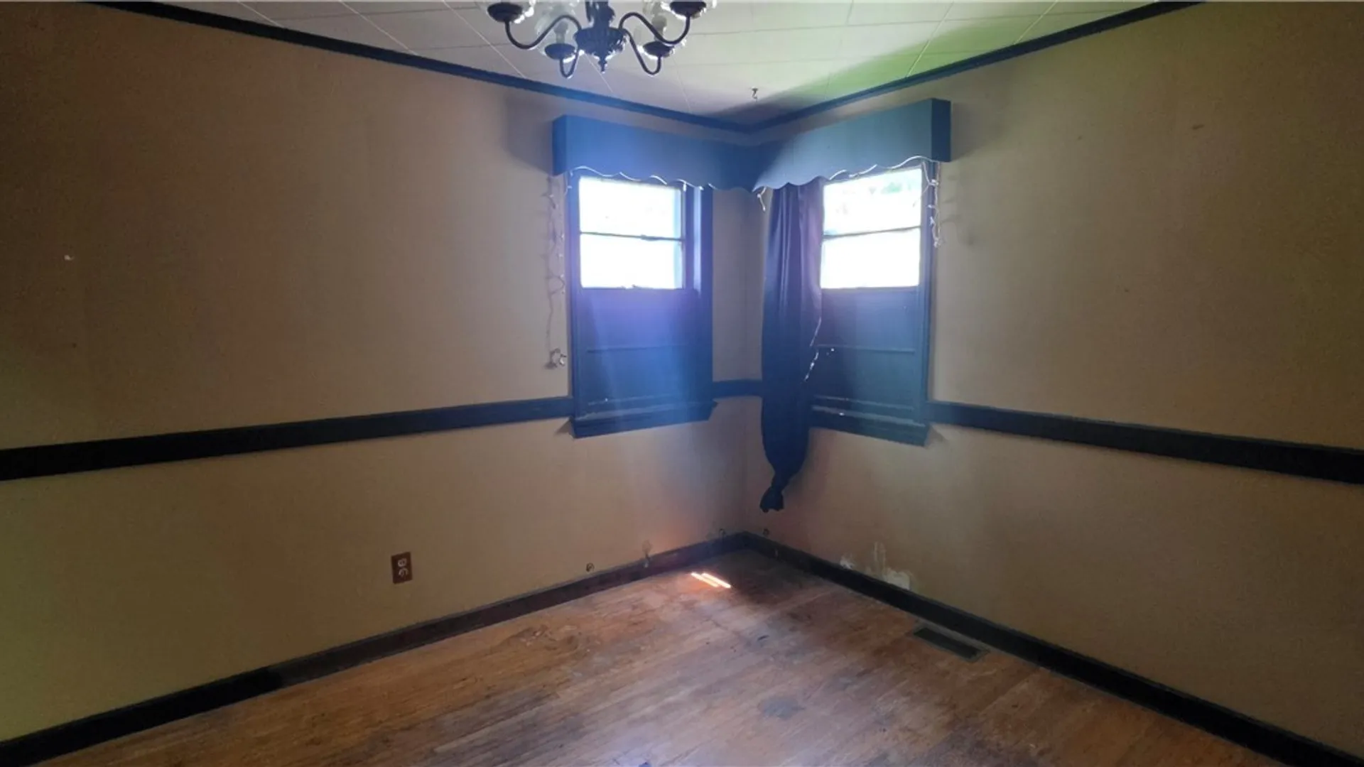 Property at 47 Utica Street, Lockport City, NY 14094 19