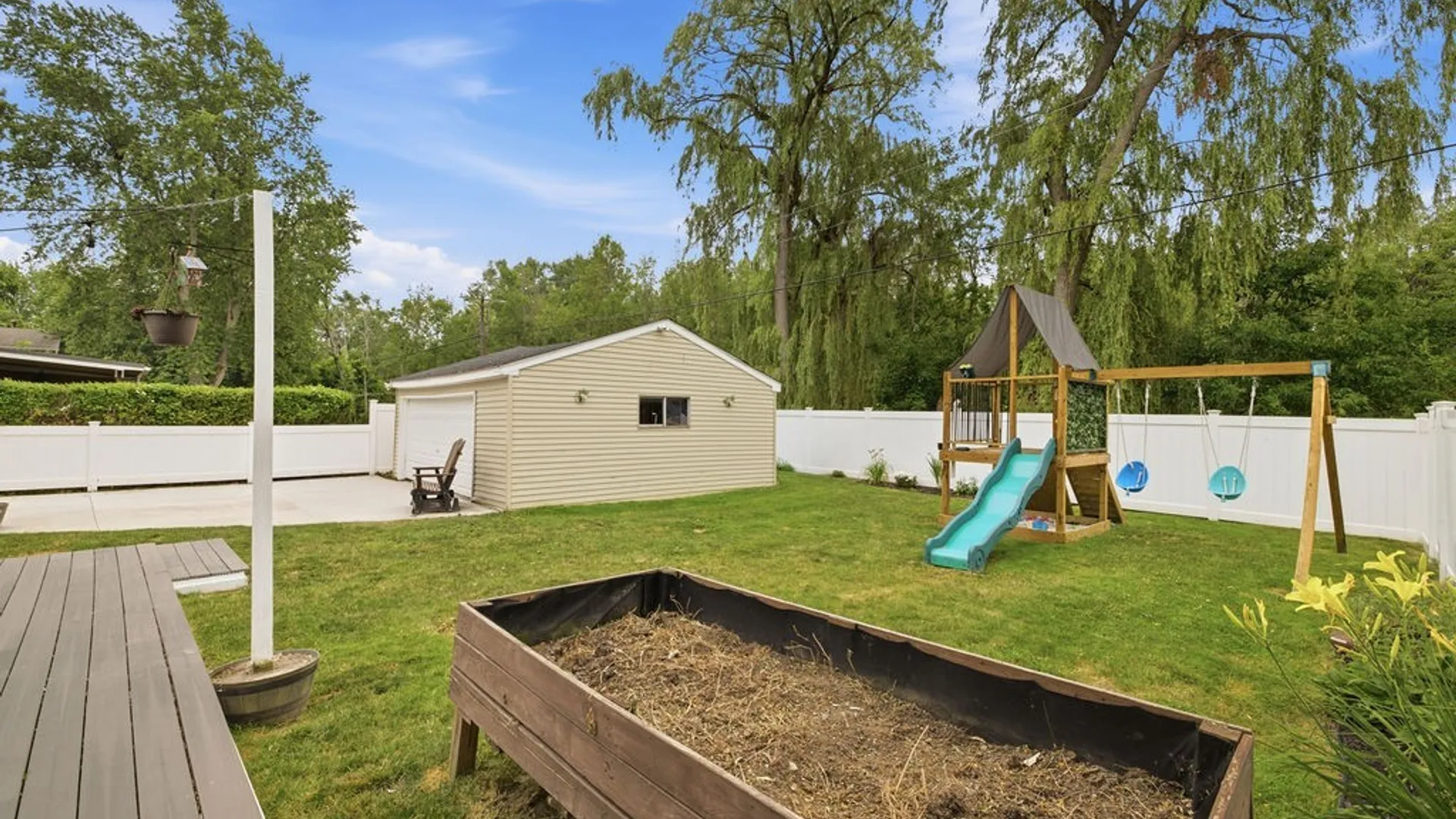 Property at 35 Robert Drive, Lancaster, NY 14086 30