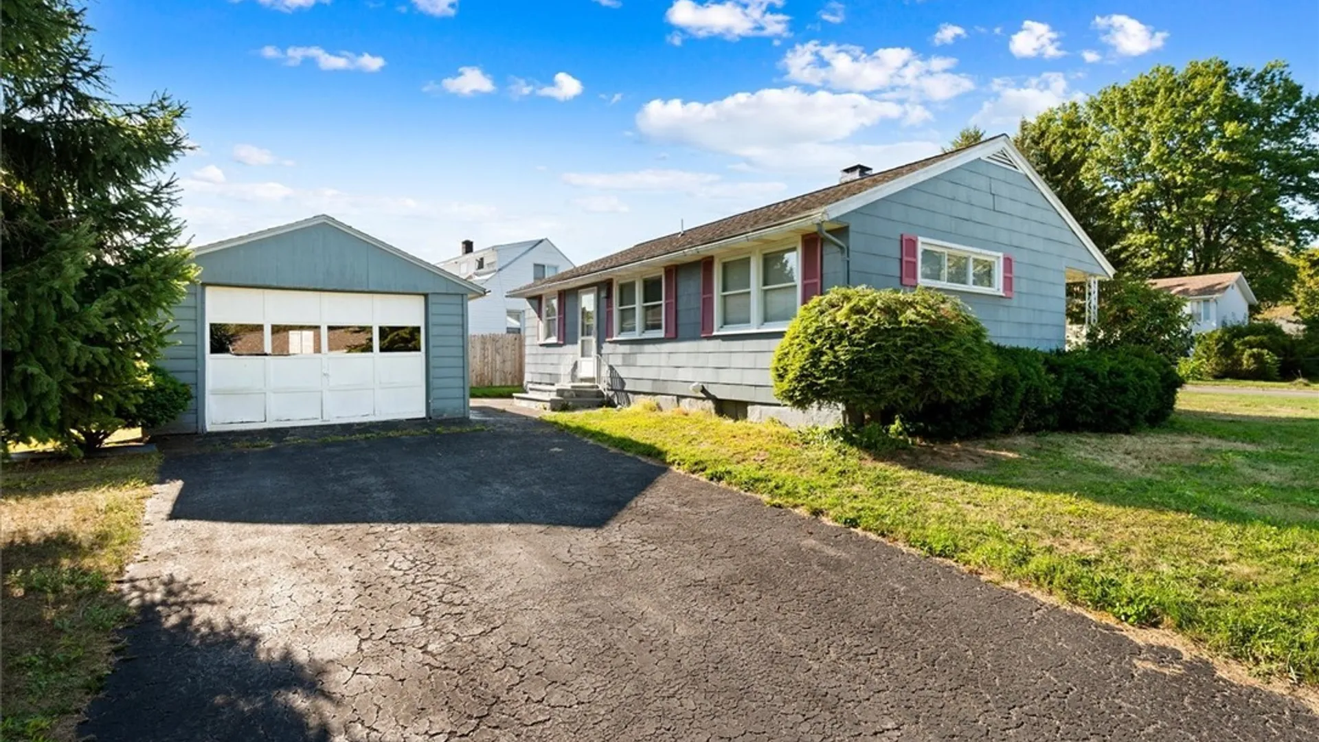 Property at 307 Oakwood Street, Rome, NY 13440 2