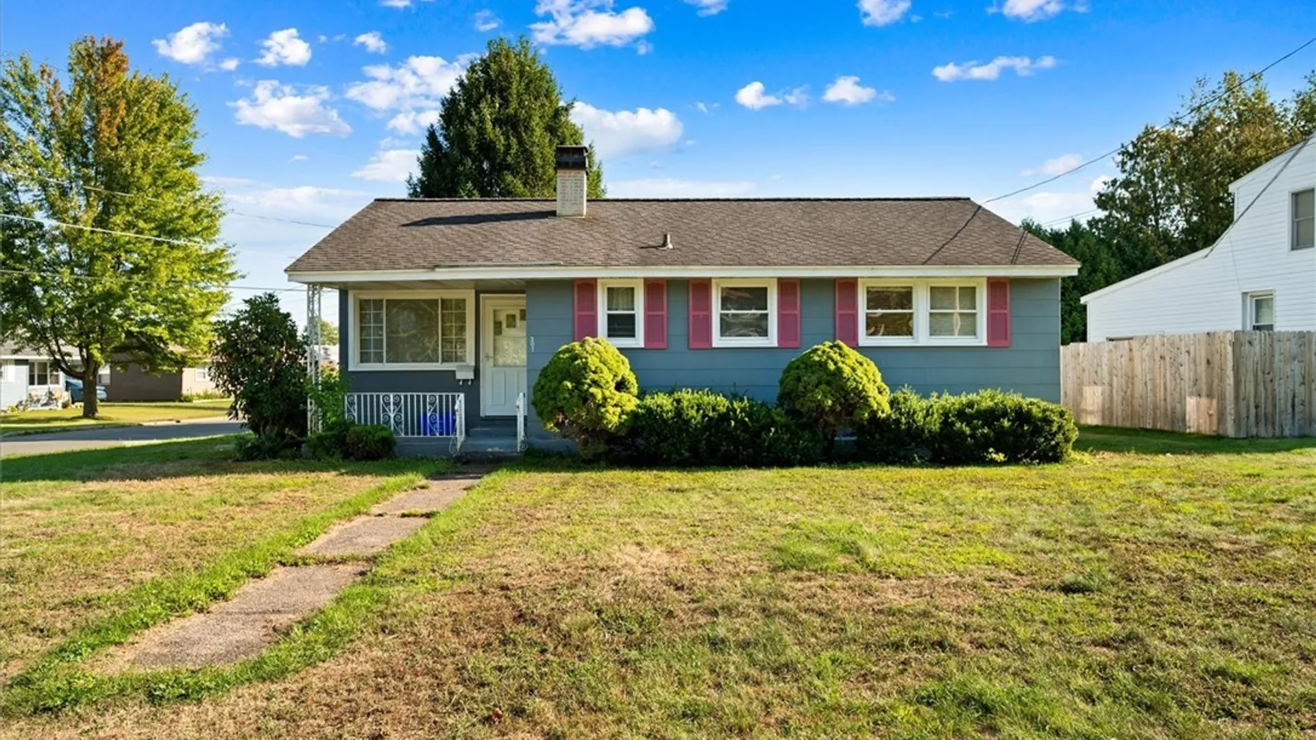 Property at 307 Oakwood Street, Rome, NY 13440 3