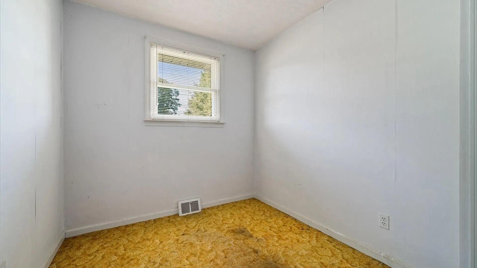 Property at 307 Oakwood Street, Rome, NY 13440 23