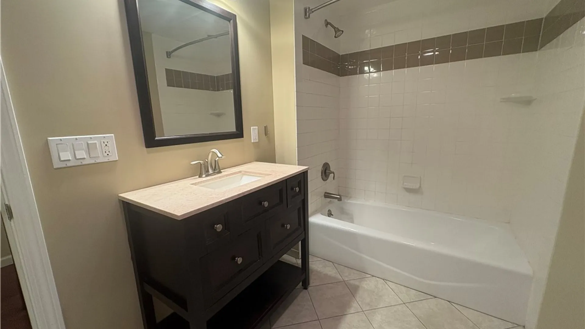 Property at 6 Walnut Street, Oneonta, NY 13820 9