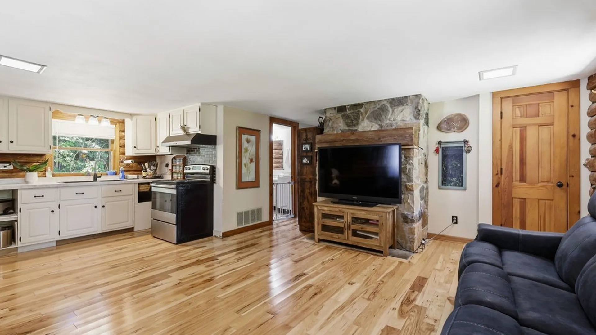 Property at 4090 Old Kennedy Road, Onondaga, NY 13120 6
