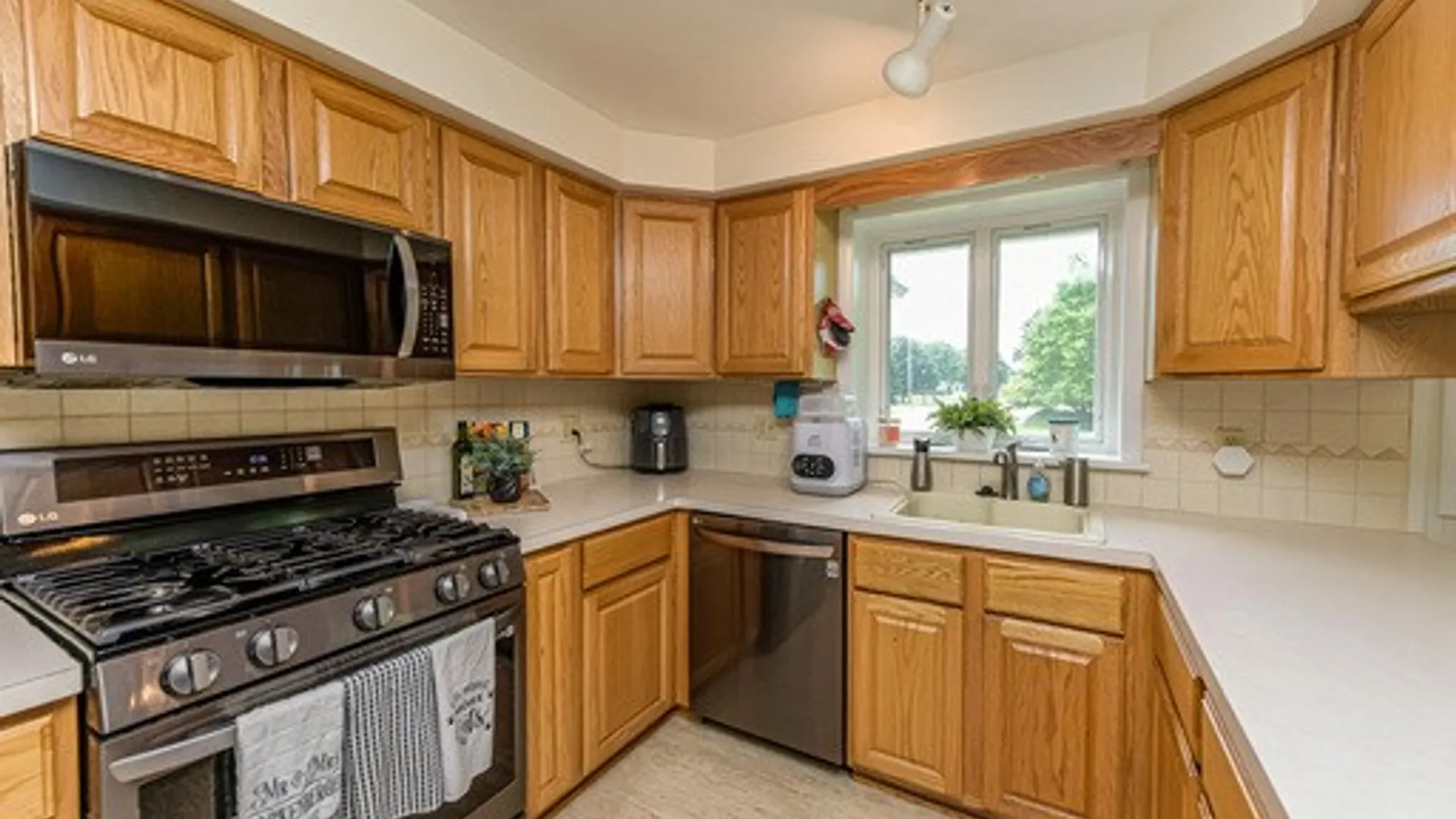 Property at 50 Spearmint Drive, Greece, NY 14615 5