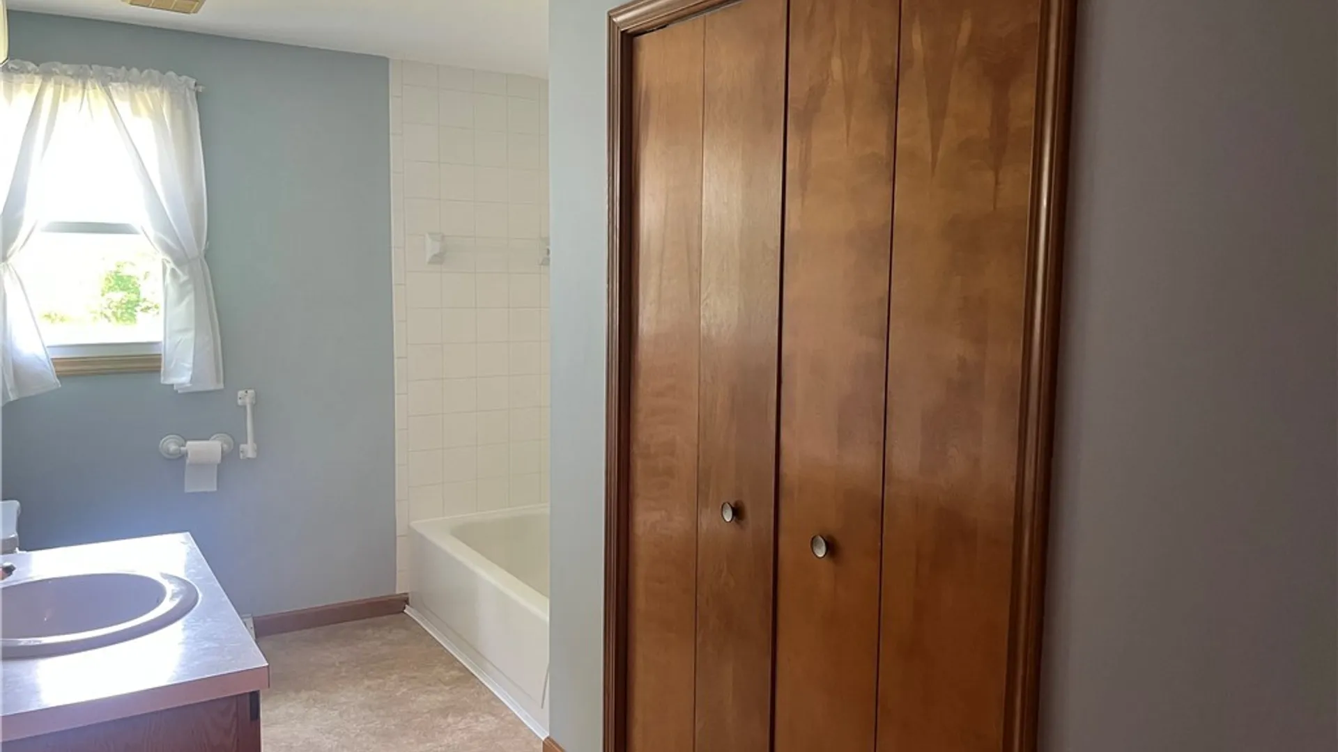 Property at 8615 Weaver Road, Cicero, NY 13039 14