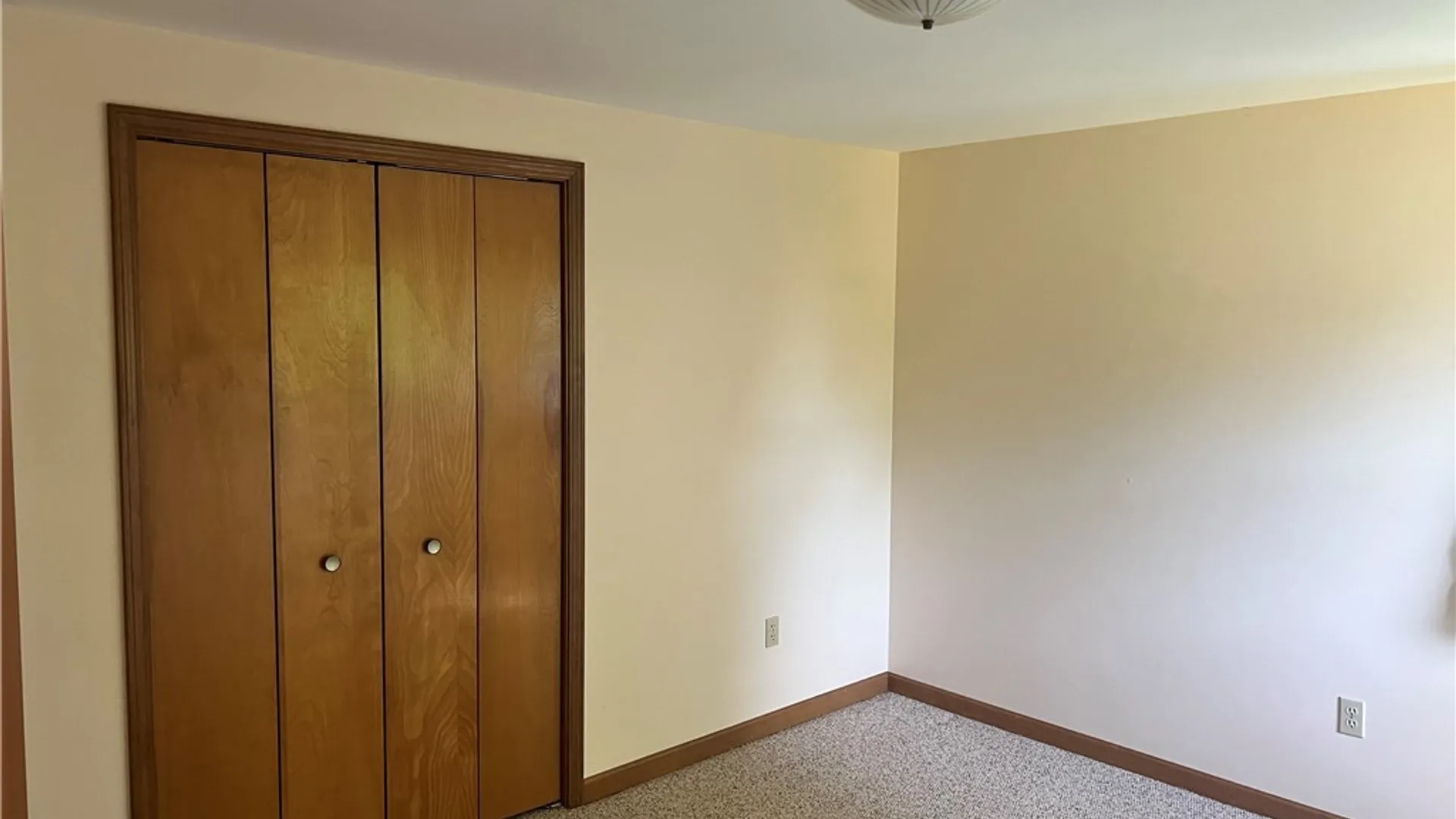 Property at 8615 Weaver Road, Cicero, NY 13039 16