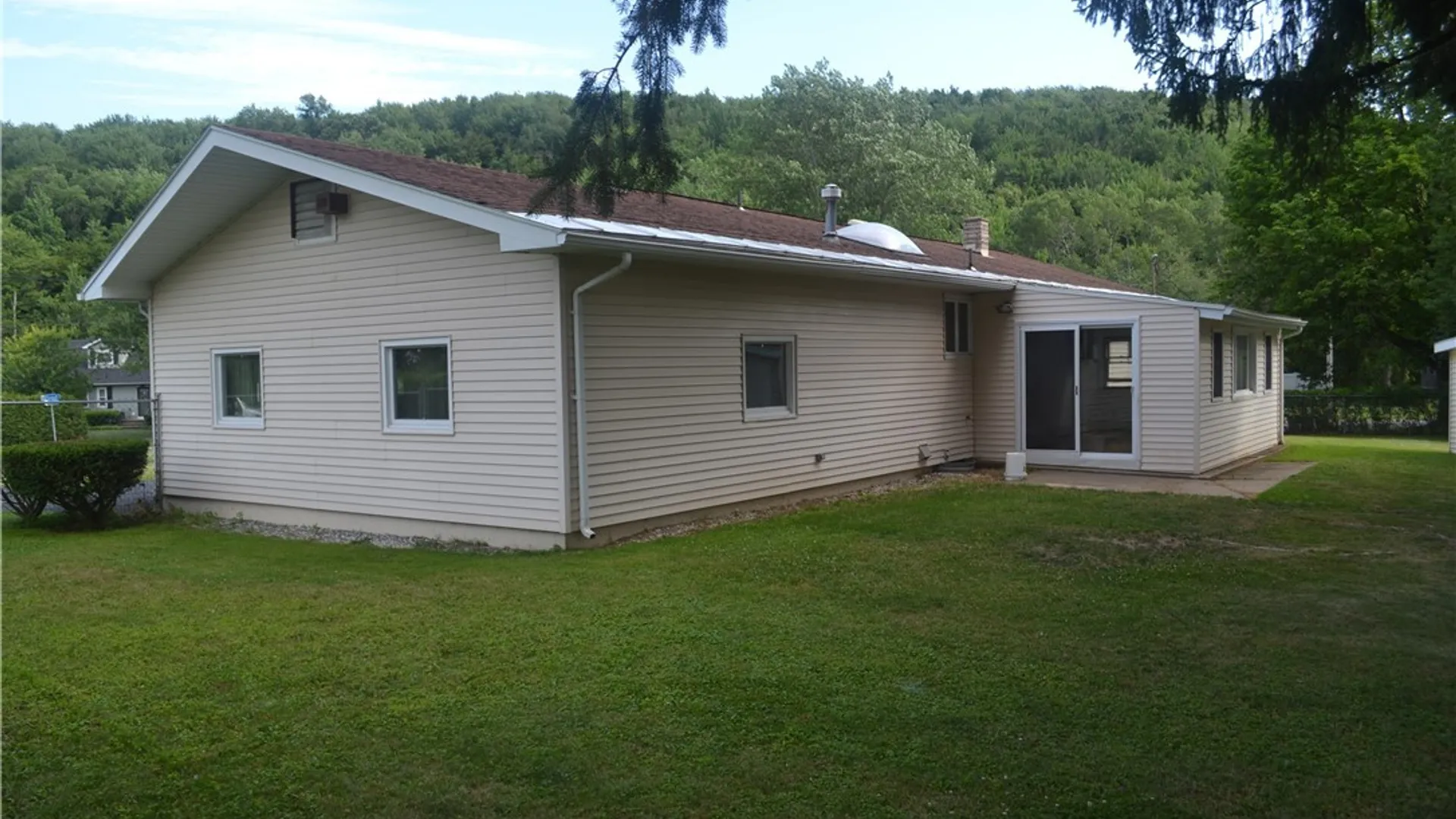 Property at 57 Pond Lane, Utica, NY 13501 8