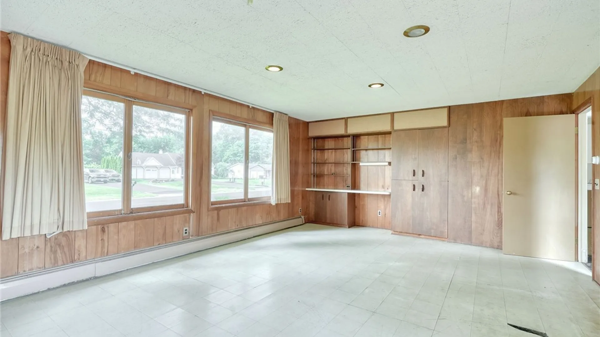 Property at 644 Parma Center Road, Parma, NY 14468 16