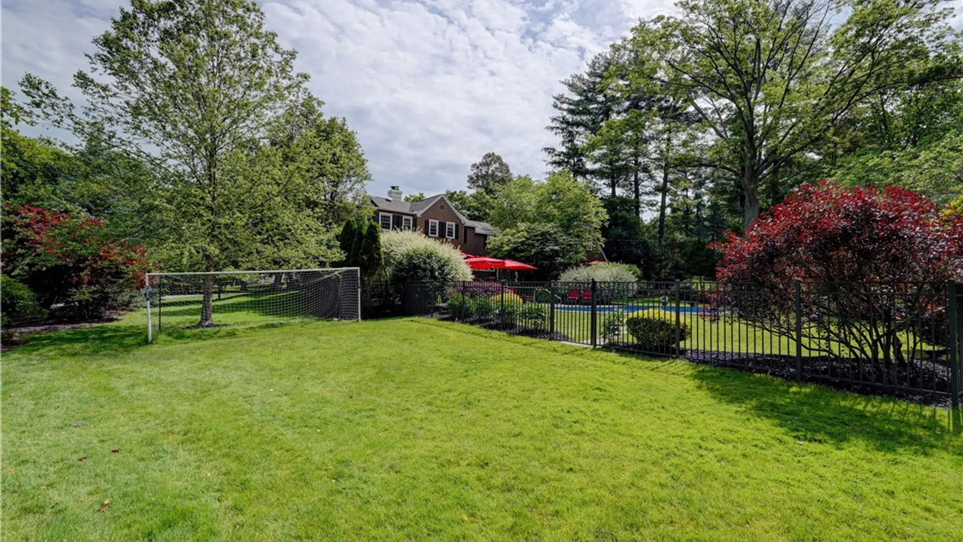 Property at 334 Clover Hills Drive, Brighton, NY 14618 48