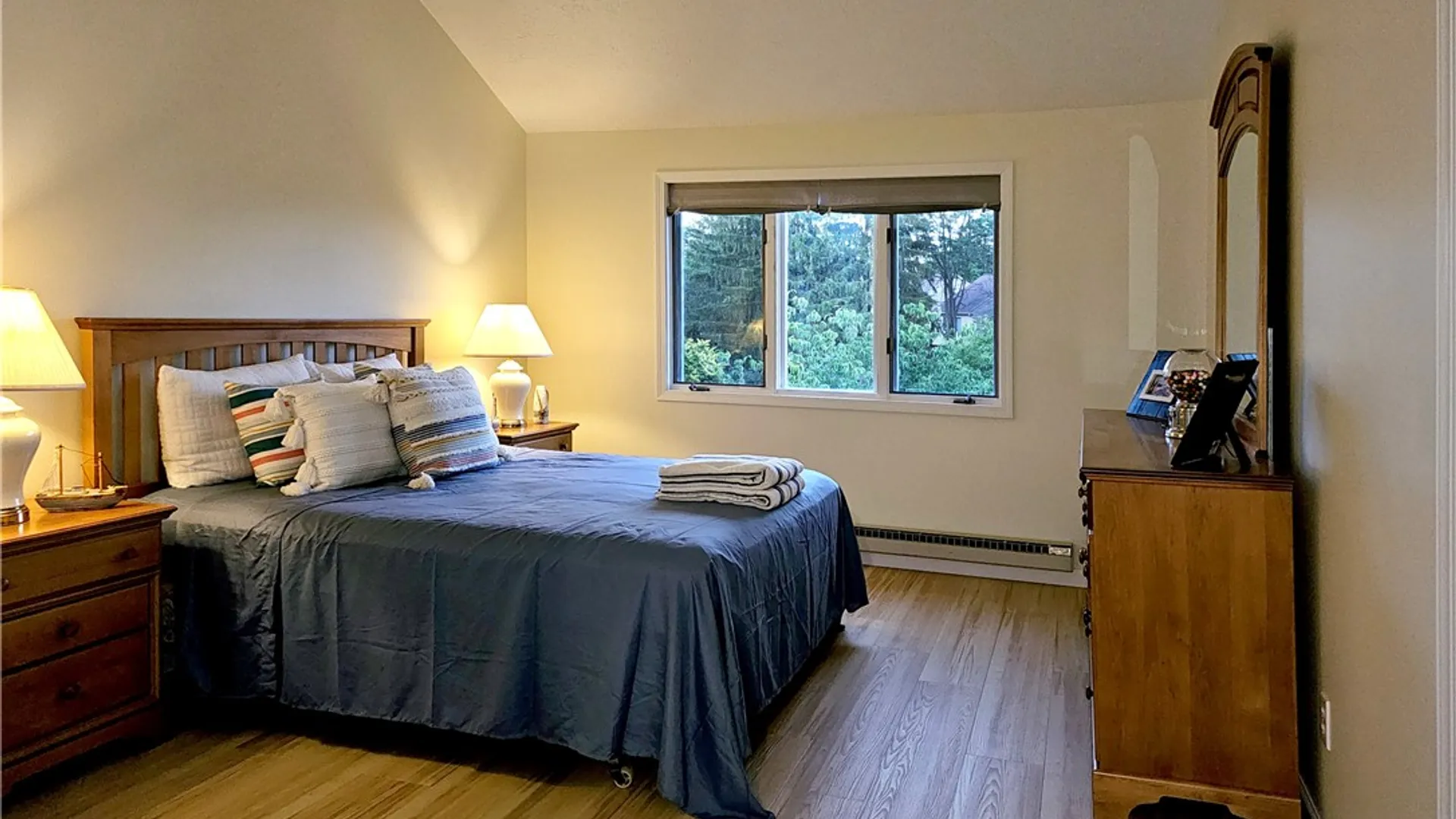 Property at 4 Golfside Circle, South Bristol, NY 14424 14