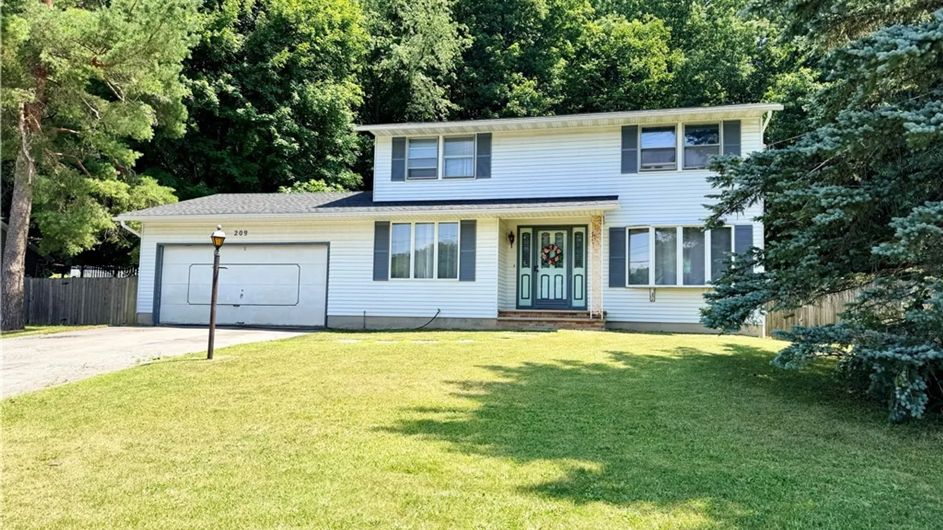Property at 209 Merriwether Drive, Camillus, NY 13219 2