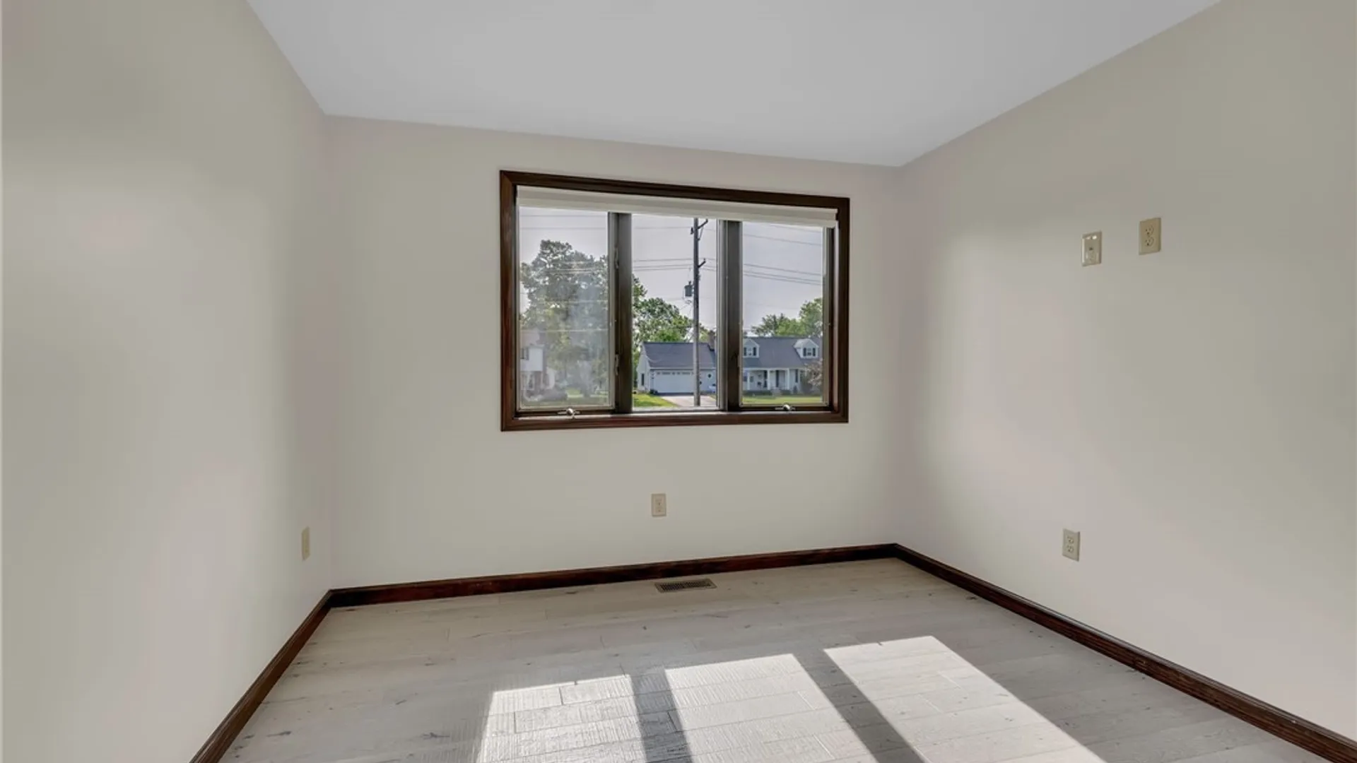 Property at 5300 Shimerville Road, Clarence, NY 14031 15