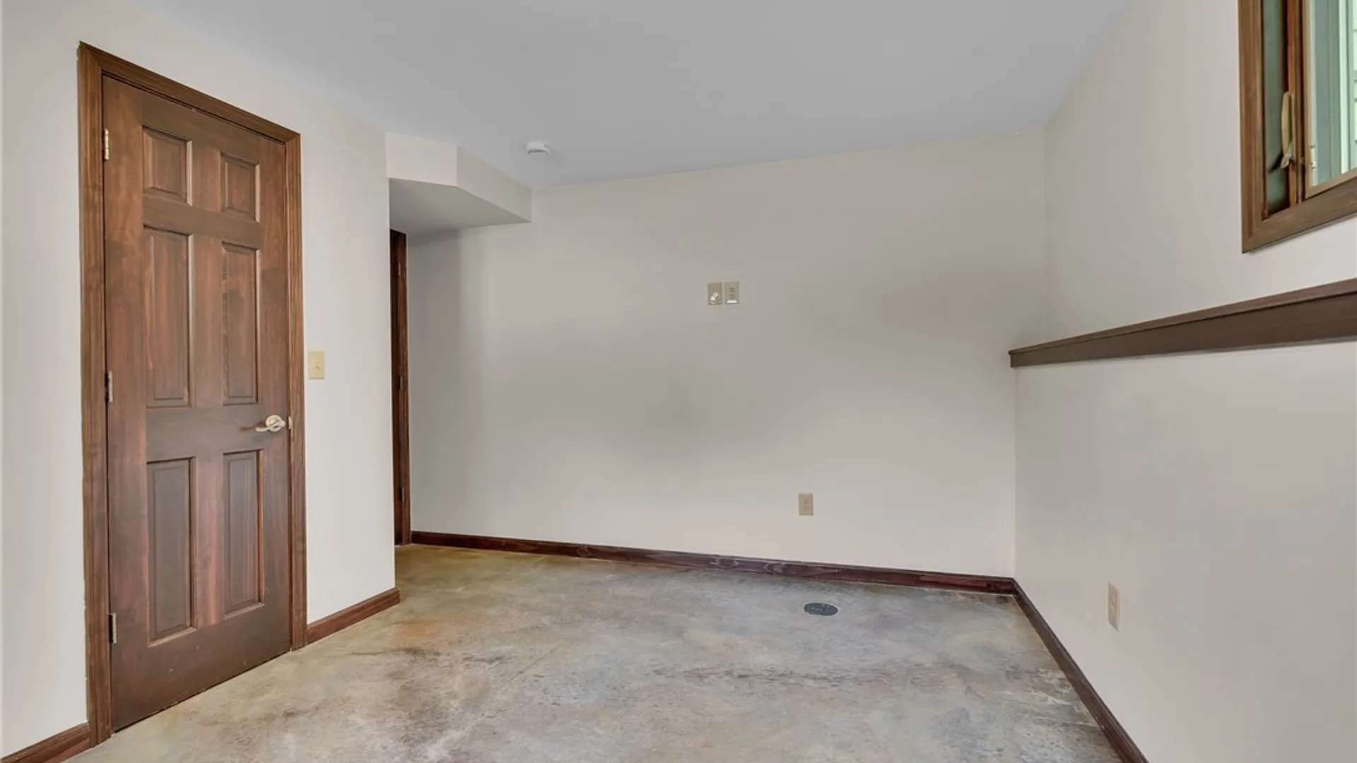Property at 5300 Shimerville Road, Clarence, NY 14031 24
