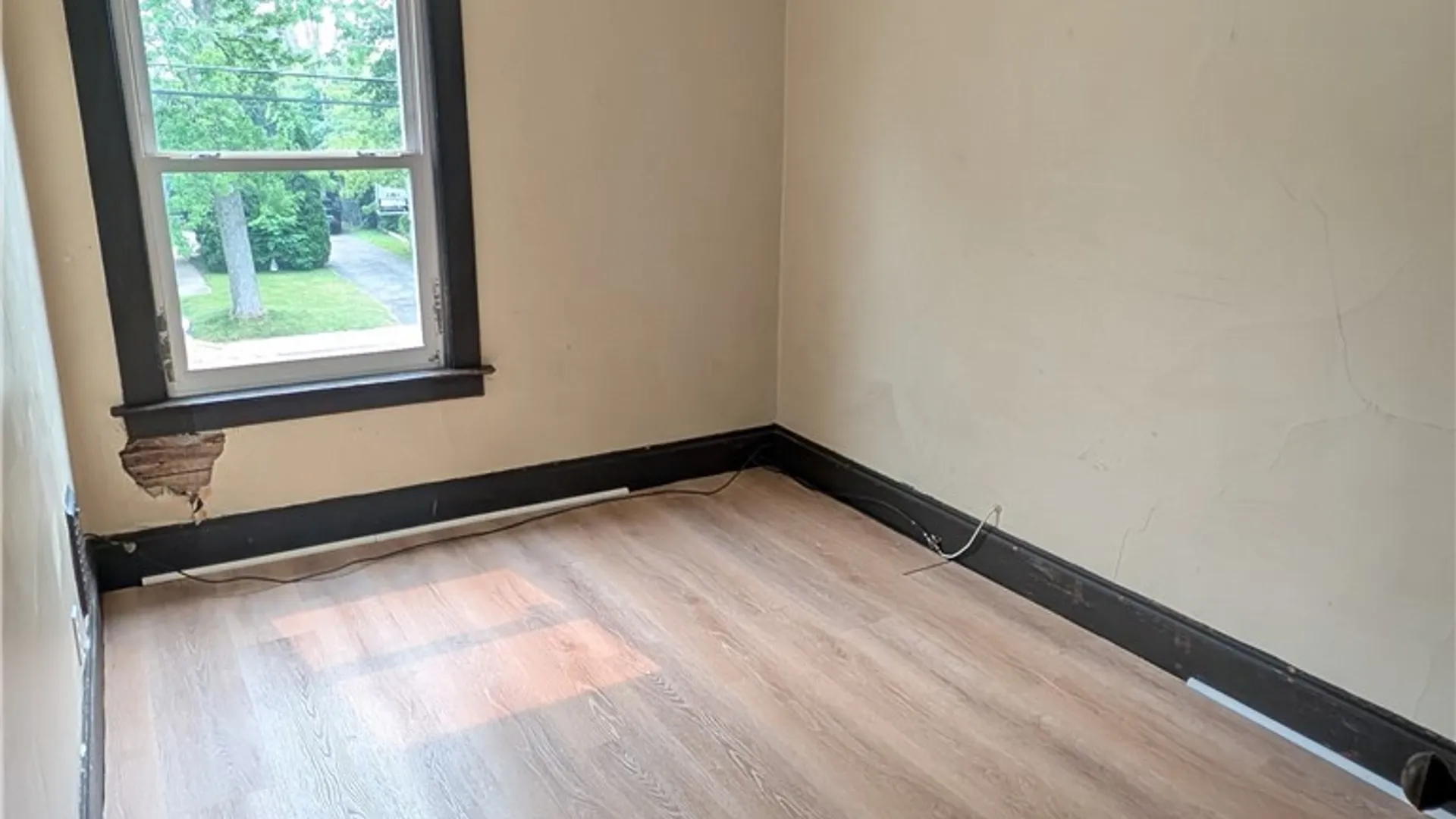 Property at 2962 Mckoon Avenue, Niagara Falls, NY 14305 11