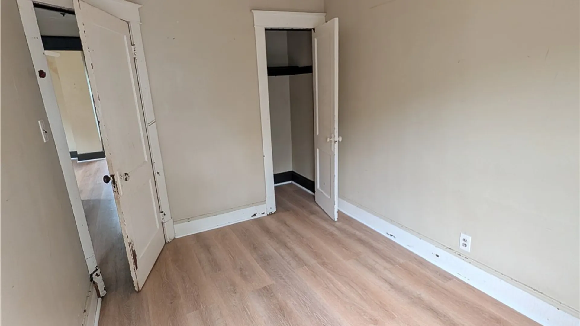 Property at 2962 Mckoon Avenue, Niagara Falls, NY 14305 13