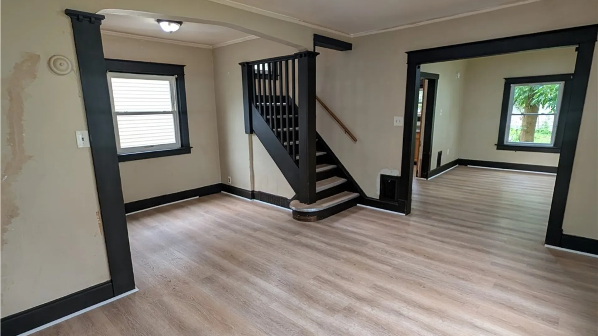 Property at 2962 Mckoon Avenue, Niagara Falls, NY 14305 8