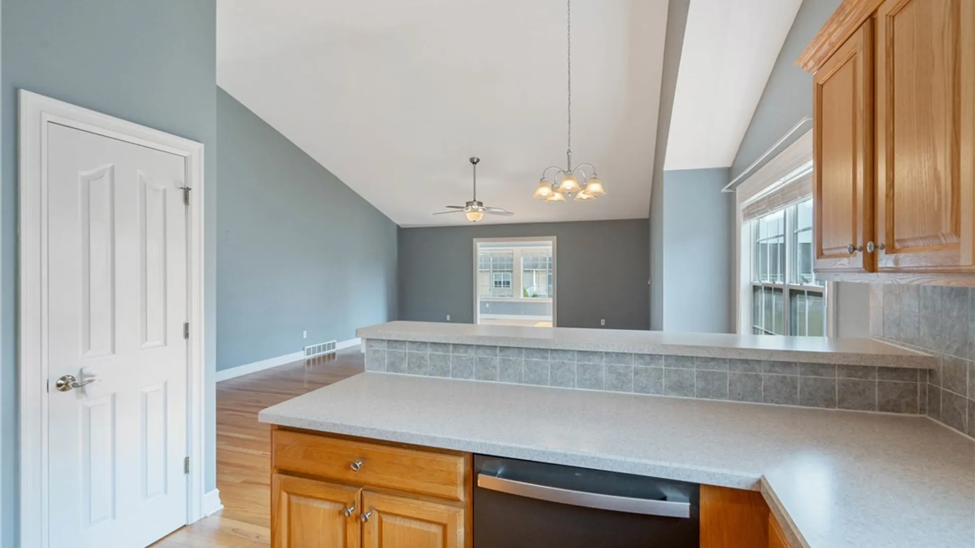 Property at 3778 Pegasus Circle, Camillus, NY 13209 17