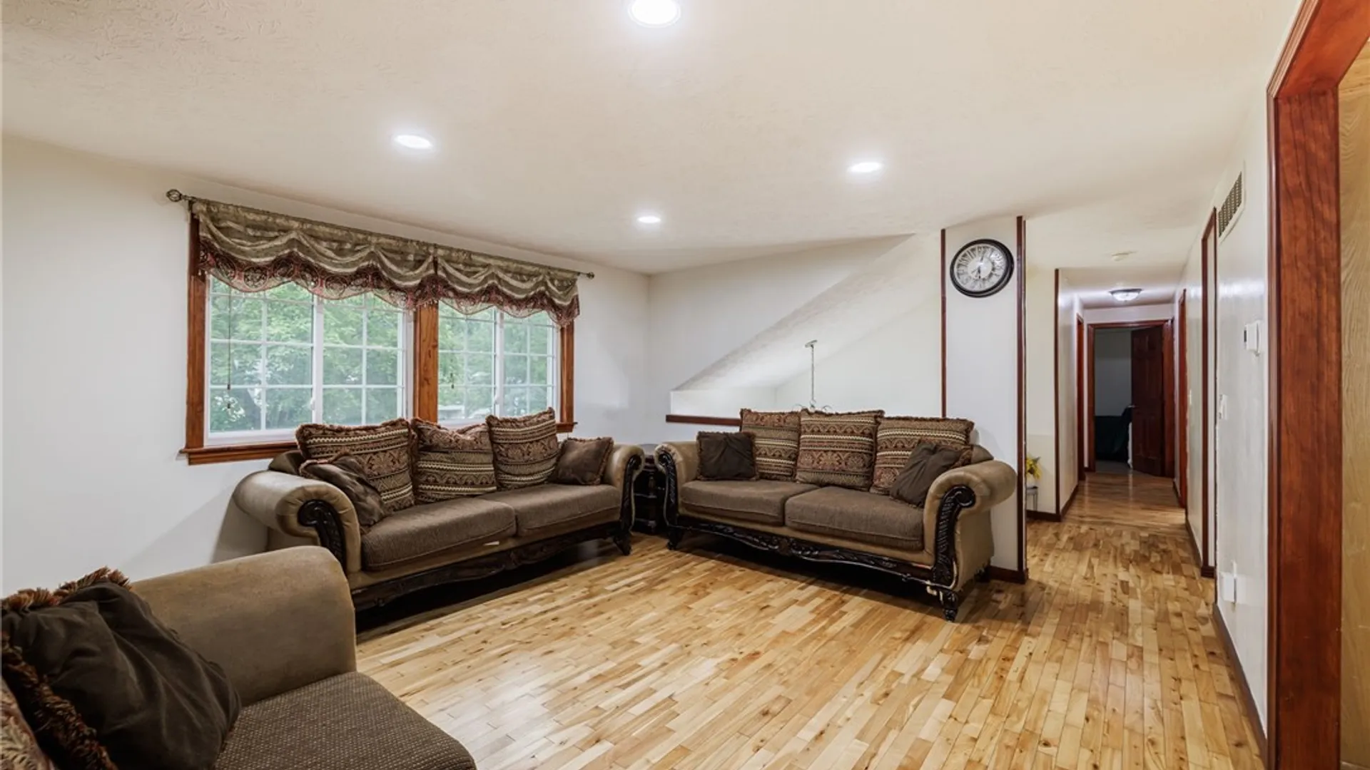 Property at 114 Snowberry Crescent, Gates, NY 14606 15