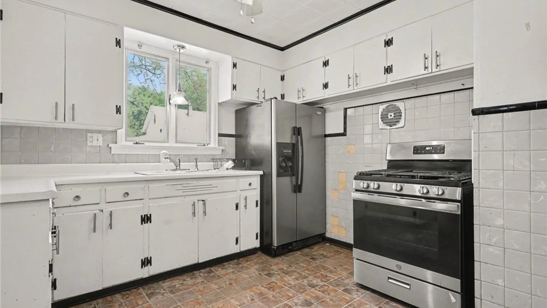 Property at 15 Alford Street, Rochester, NY 14609 10