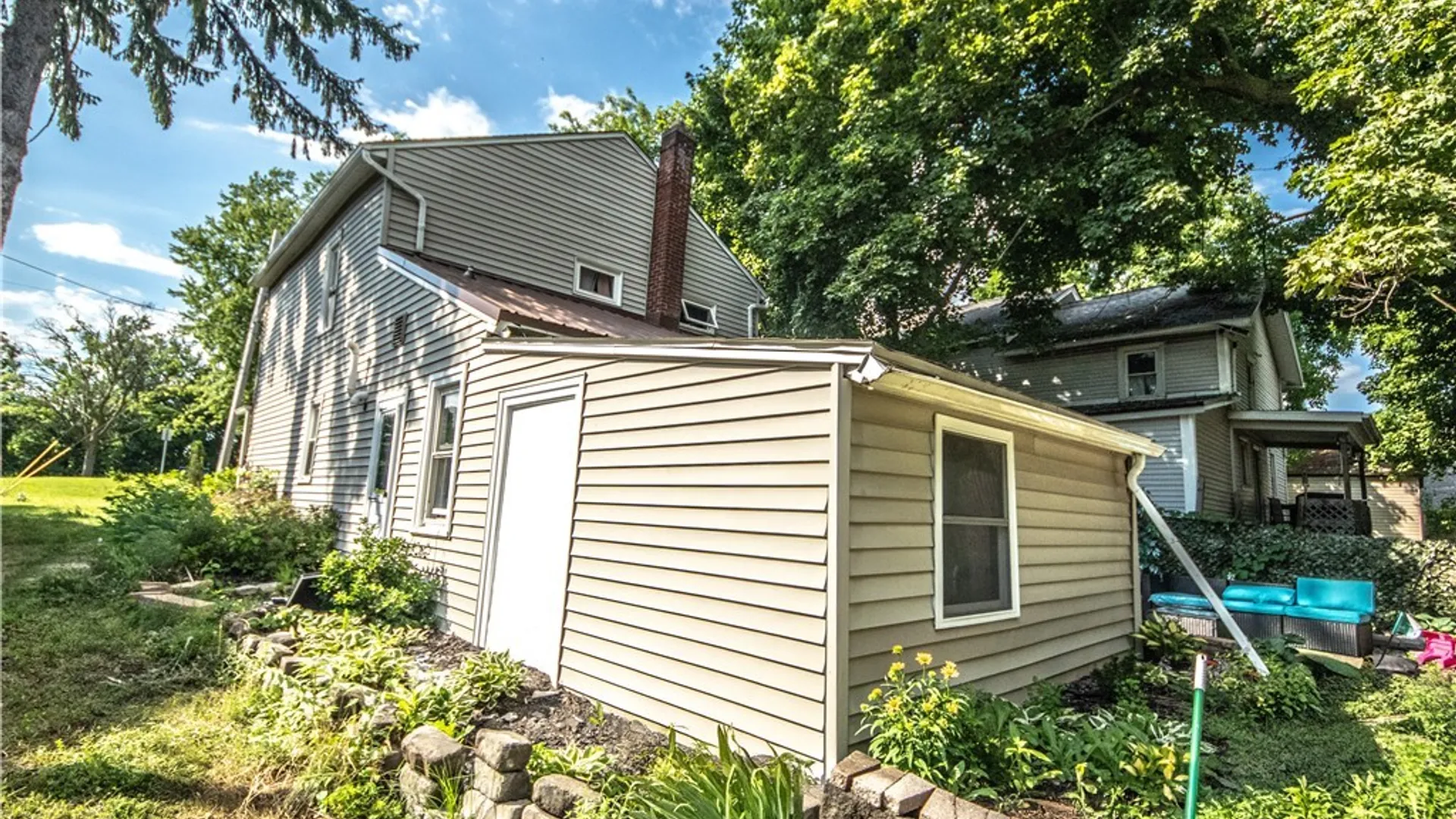 Property at 327 Market Street, Lockport City, NY 14094 8