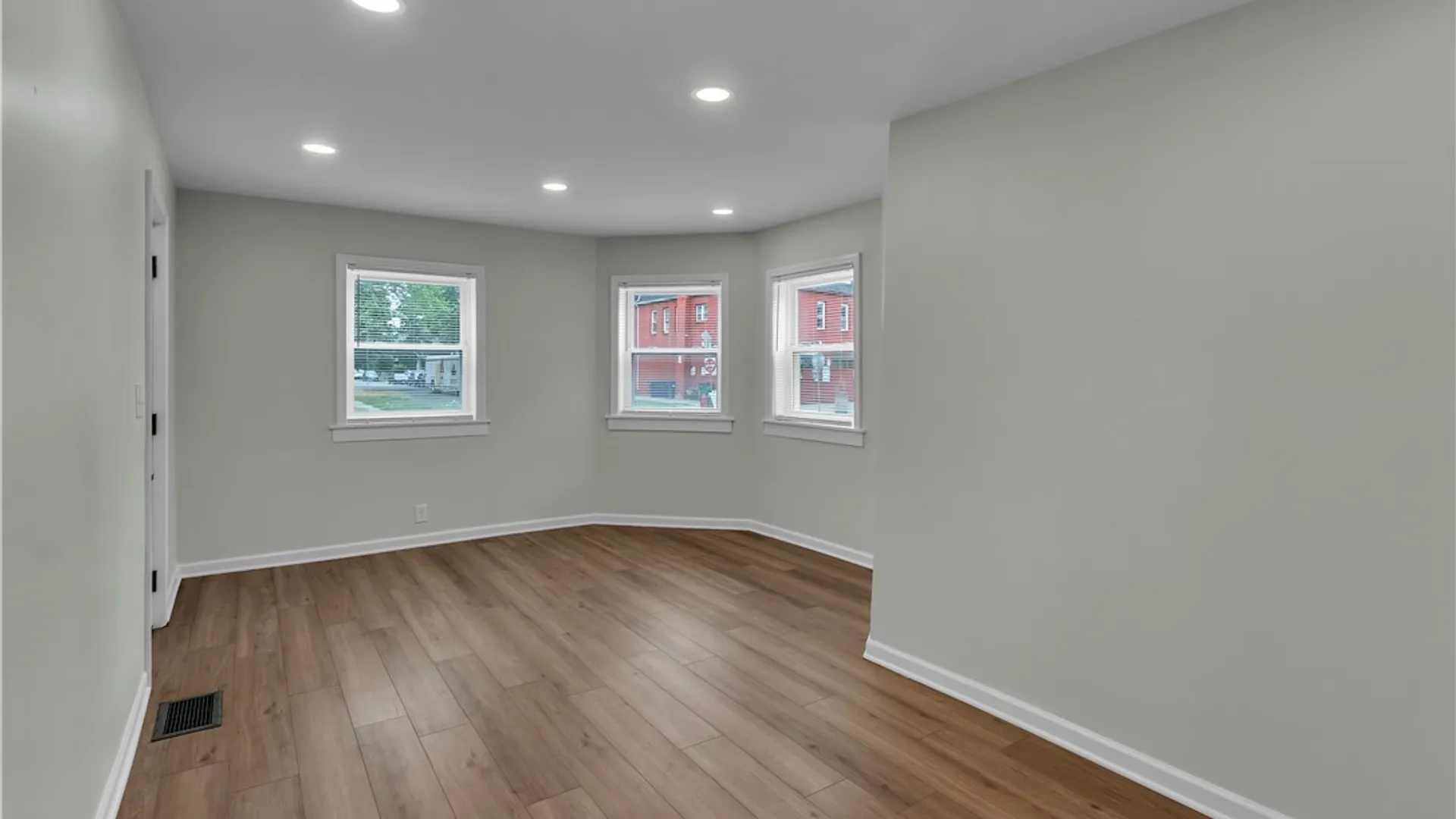 Property at 364 Potomac Avenue, Buffalo, NY 14213 10