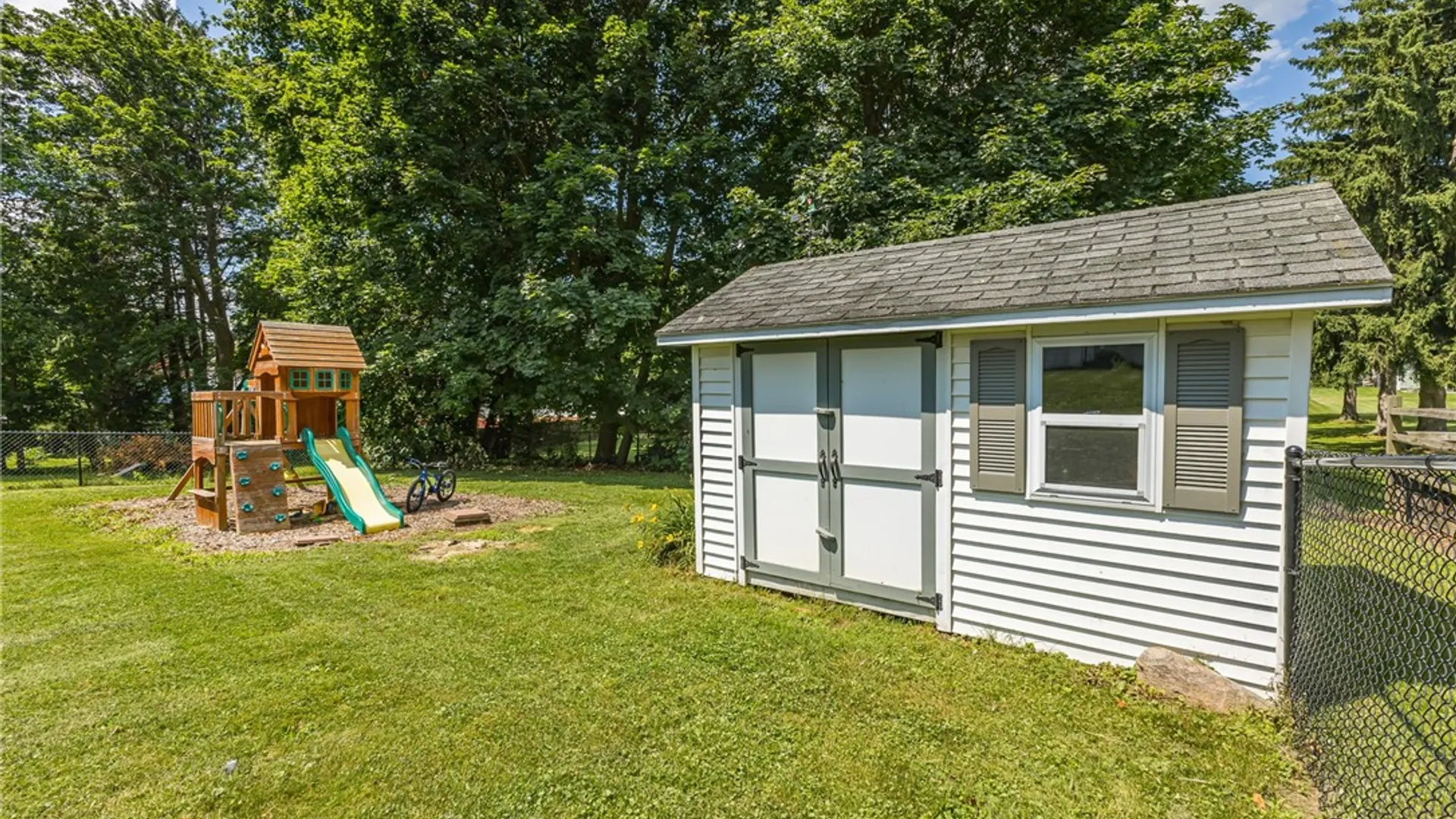 Property at 17 Federal Street, Perry, NY 14530 32