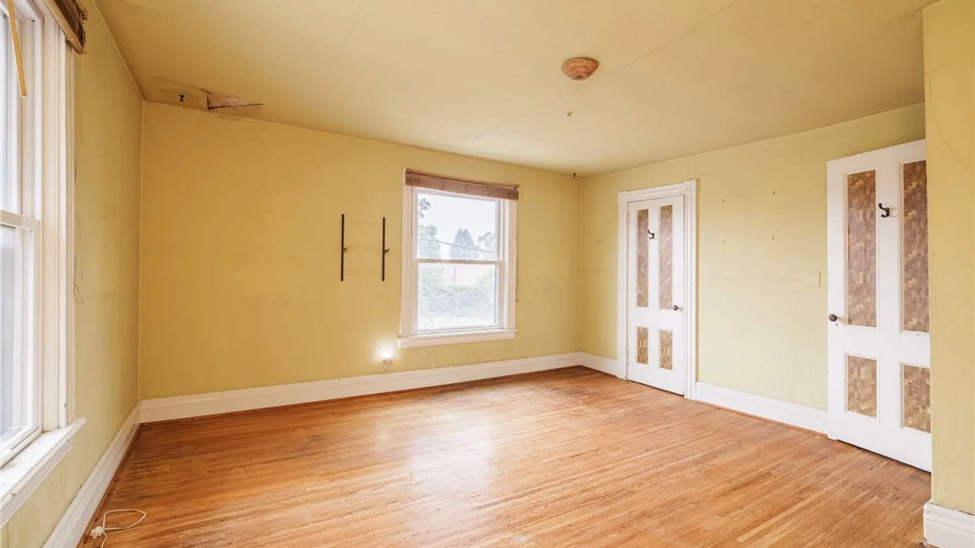 Property at 587 Bay Street, Rochester, NY 14609 13