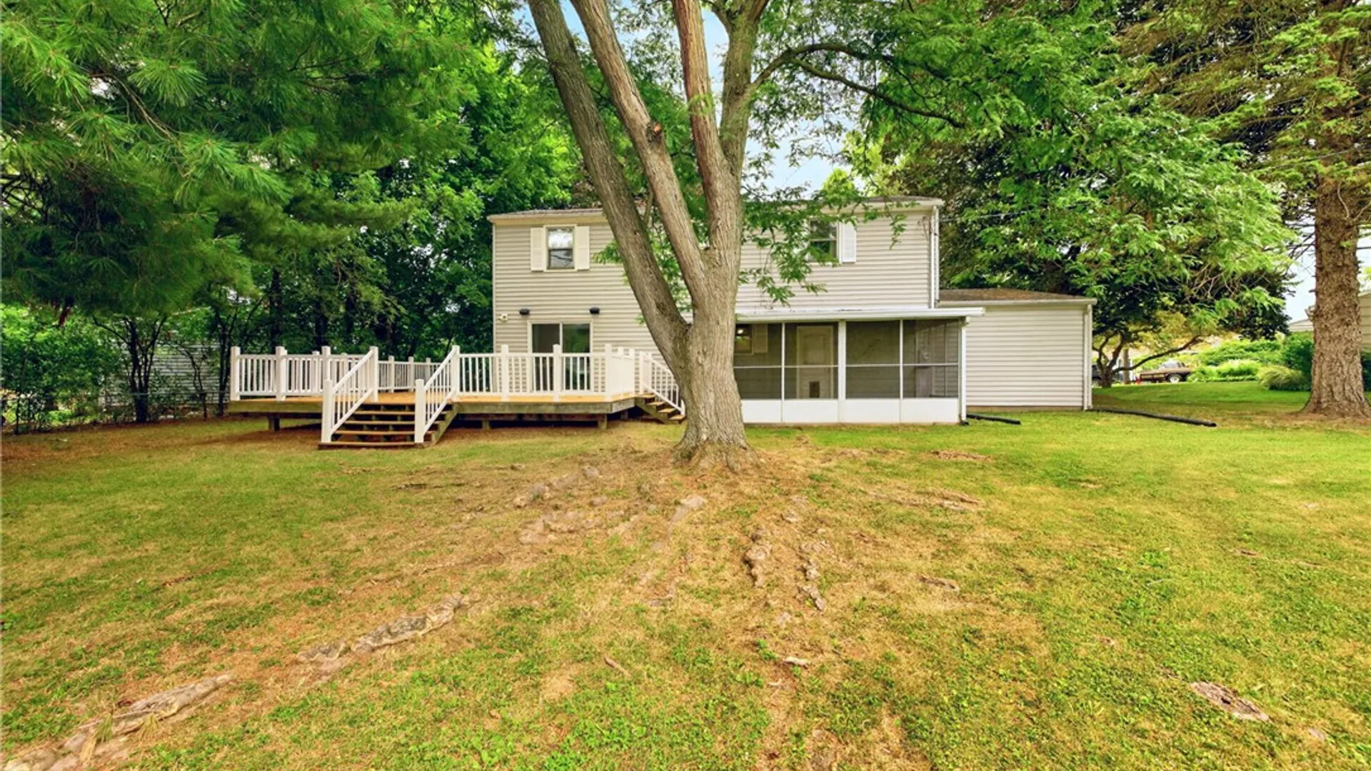 Property at 128 Cobblestone Drive, Henrietta, NY 14623 24