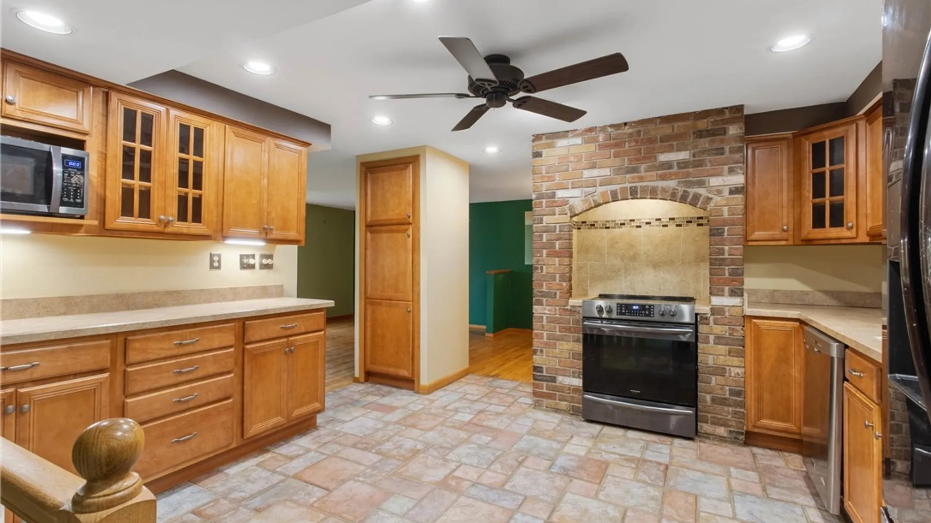 Property at 5497 Fortuna Parkway, Clay, NY 13041 14