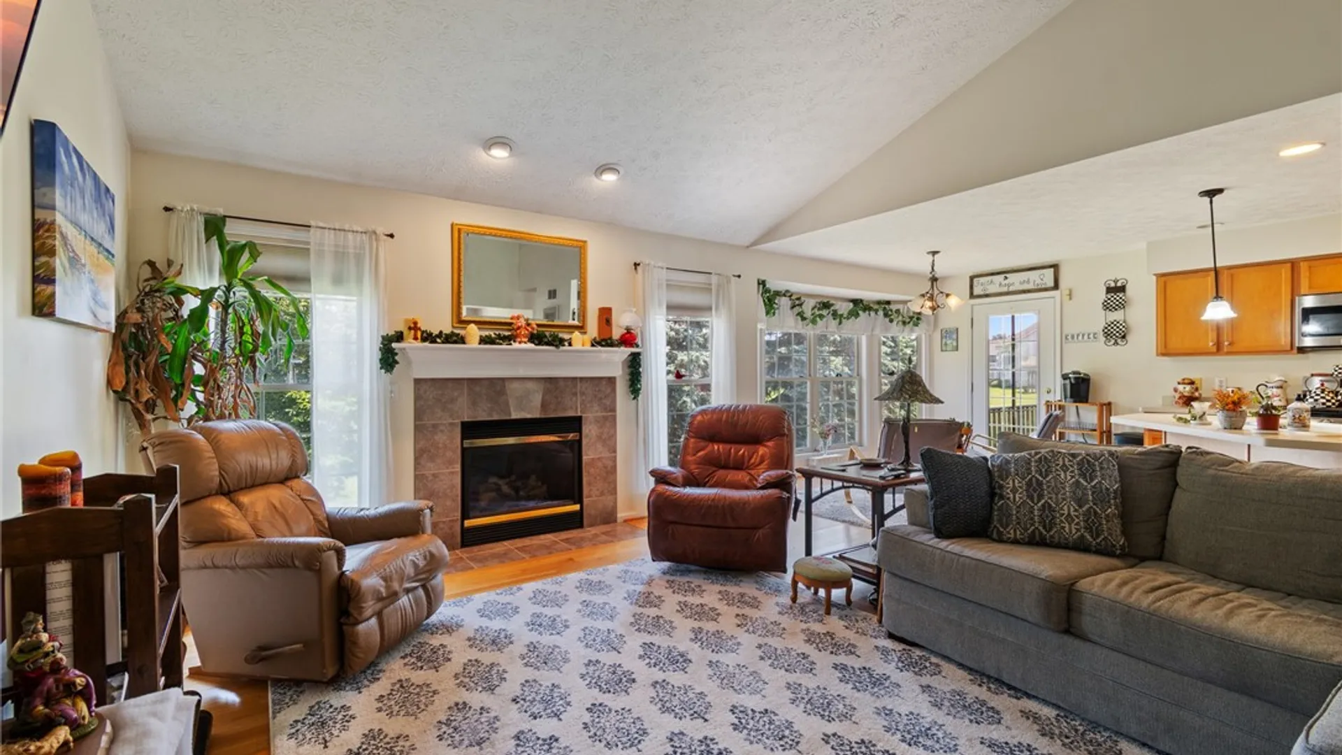 Property at 1104 Twin Leaf, Webster, NY 14580 17