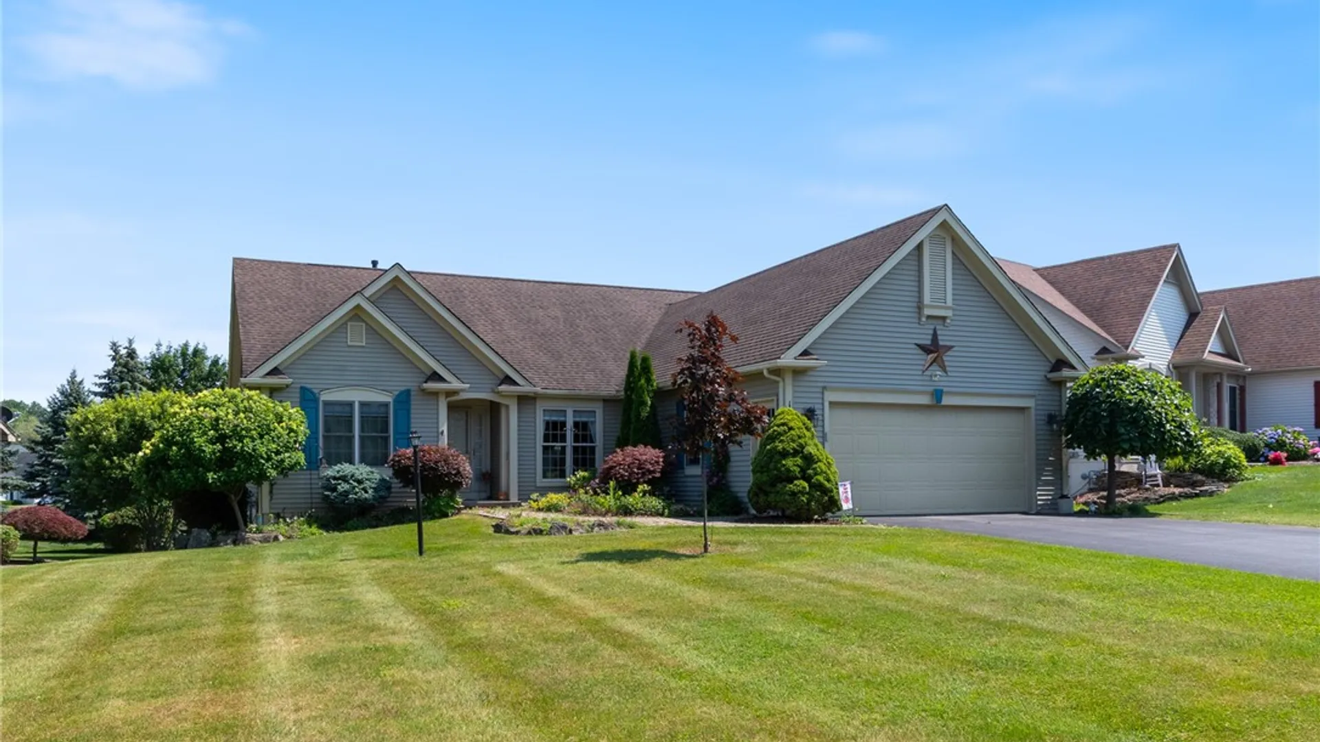 Property at 1104 Twin Leaf, Webster, NY 14580 2