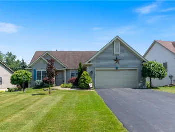 Property at 1104 Twin Leaf, Webster, NY 14580
