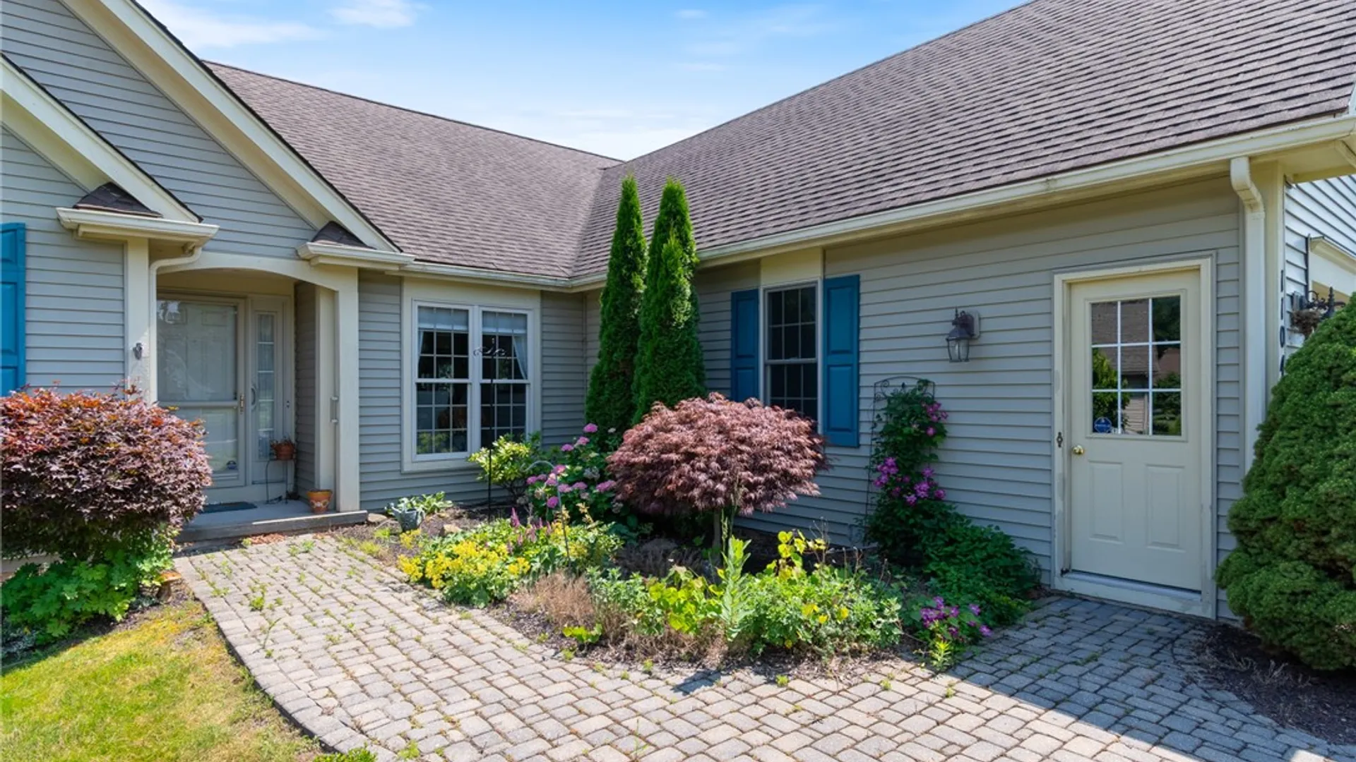 Property at 1104 Twin Leaf, Webster, NY 14580 4