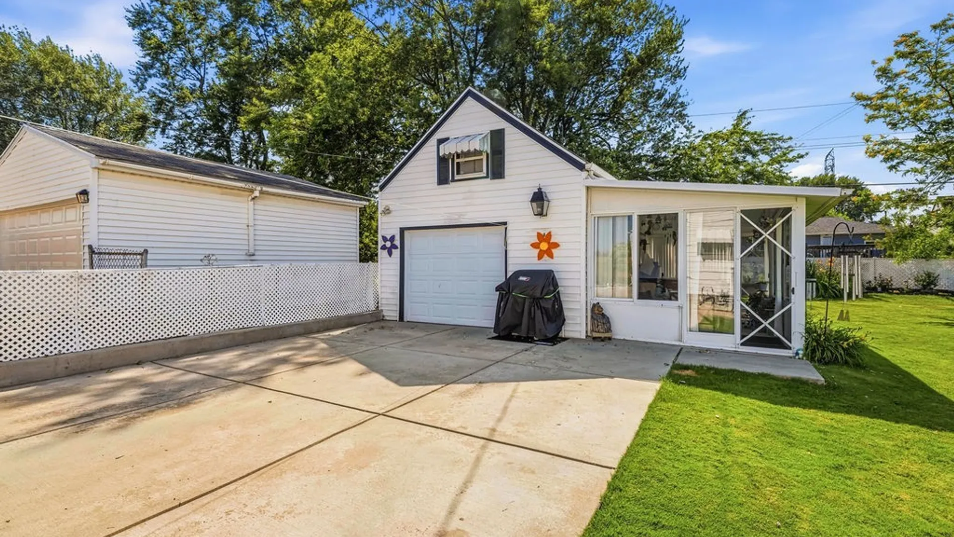 Property at 56 Crestview Avenue, Cheektowaga, NY 14225 30