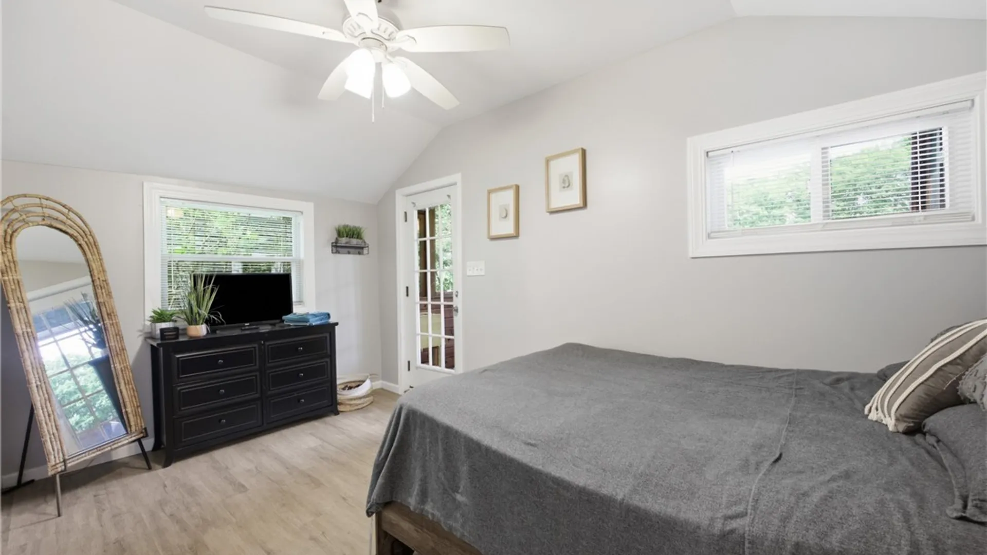 Property at 2409 Wilson Avenue, Wilson, NY 14172 23