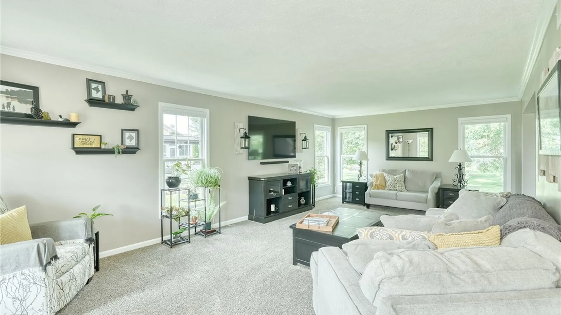 Property at 6083 Southbrook Drive, Ontario, NY 14519 4
