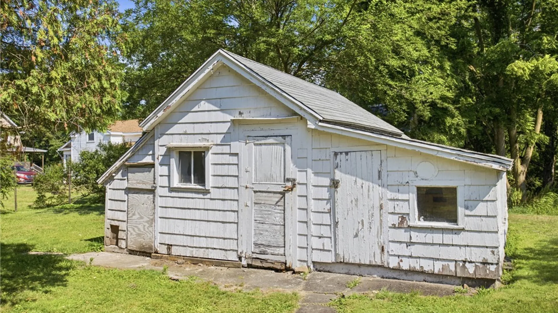 Property at 114 Pleasant Street, Ridgeway, NY 14103 30