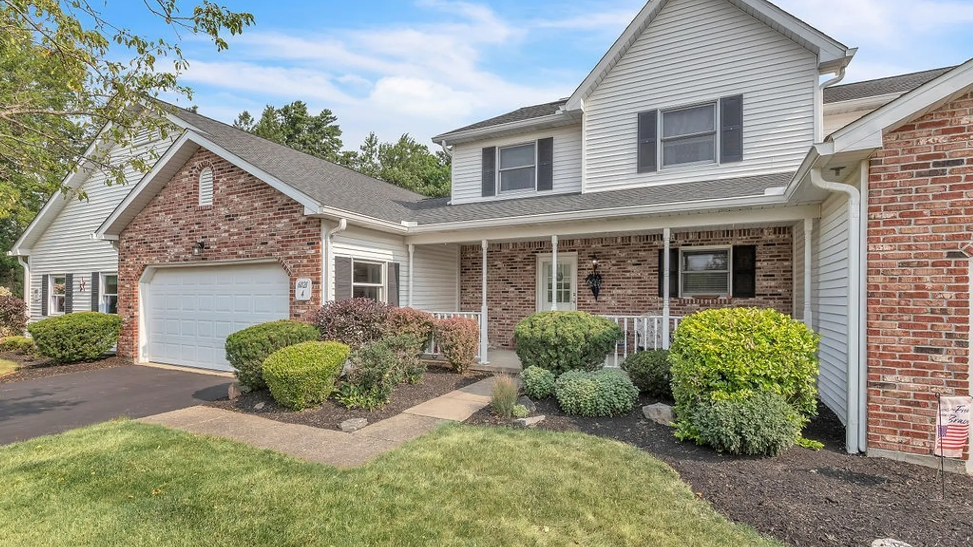 Property at 6021 Quaker Hollow Crescent, Orchard Park, NY 14127 2