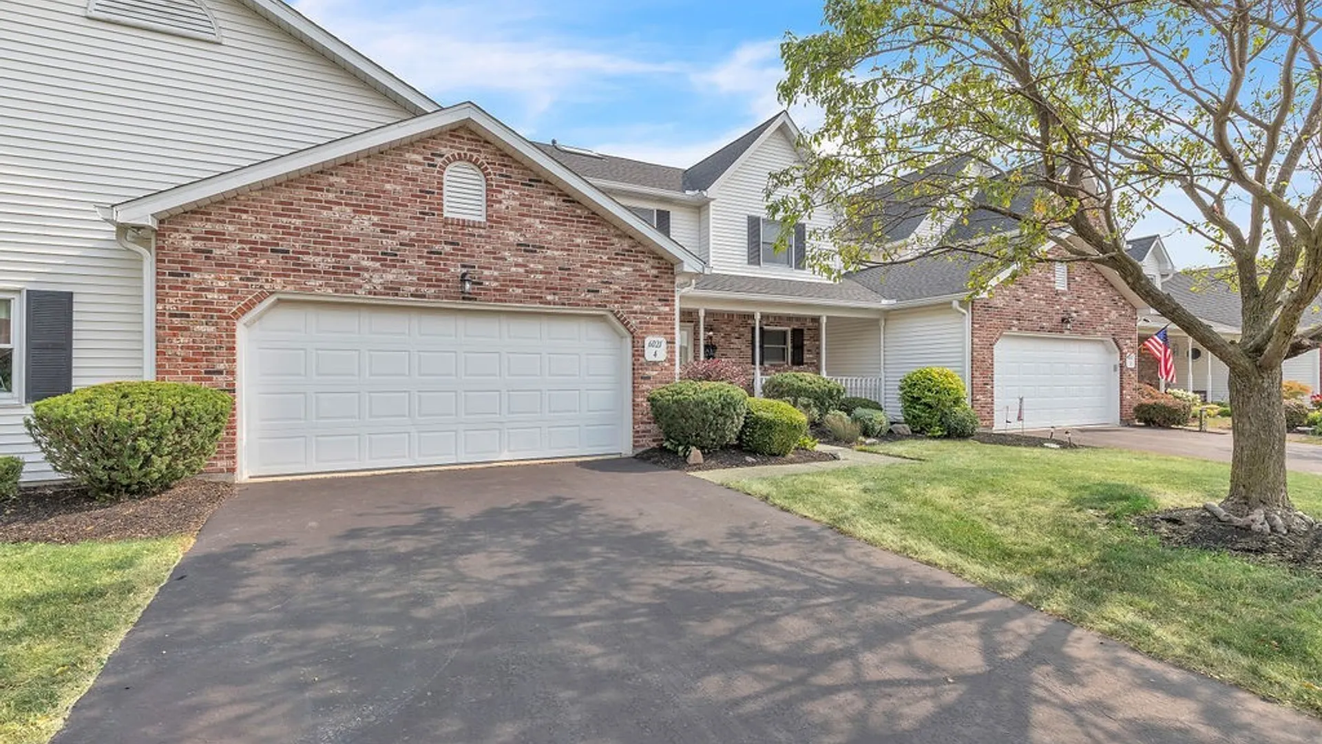 Property at 6021 Quaker Hollow Crescent, Orchard Park, NY 14127 4
