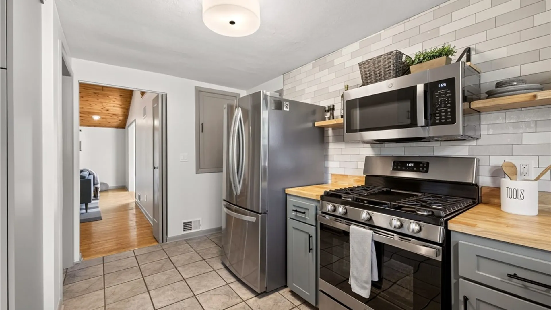 Property at 5 Beekman Place, Brighton, NY 14620 11