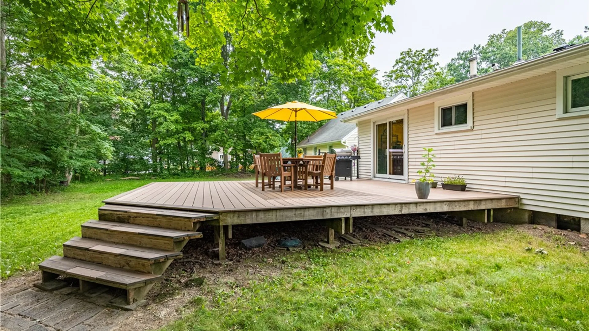 Property at 265 River Meadow Drive, Henrietta, NY 14623 32