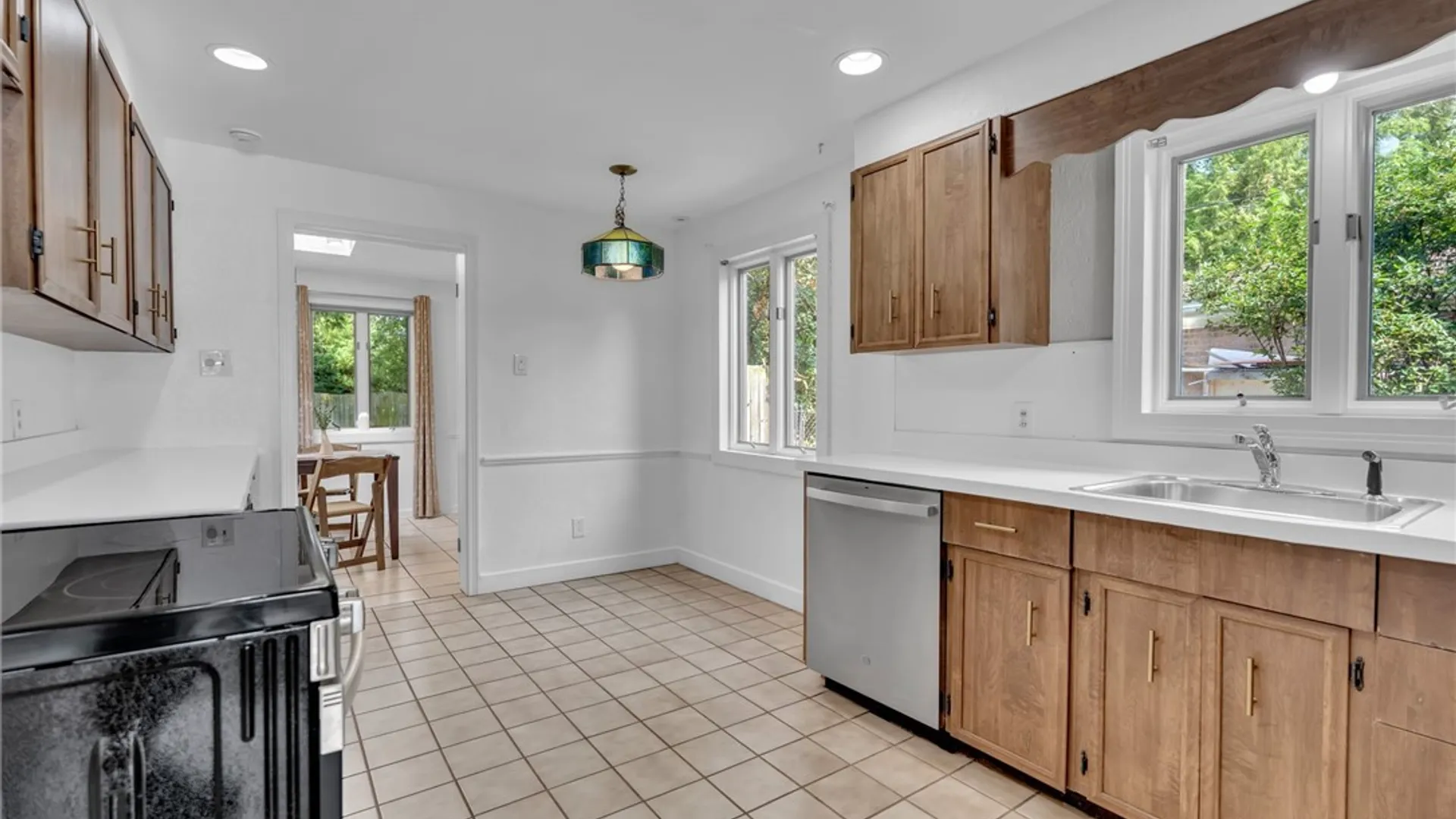Property at 86 Farber Ln, Amherst, NY 14221 13