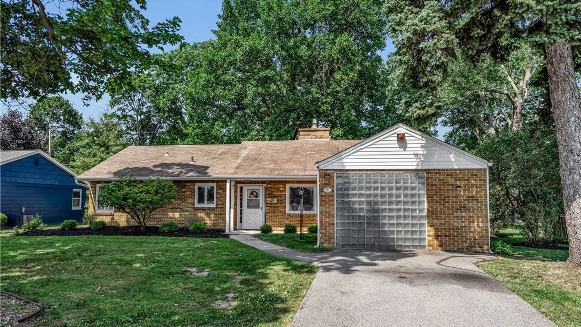 Property at 86 Farber Ln, Amherst, NY 14221 39