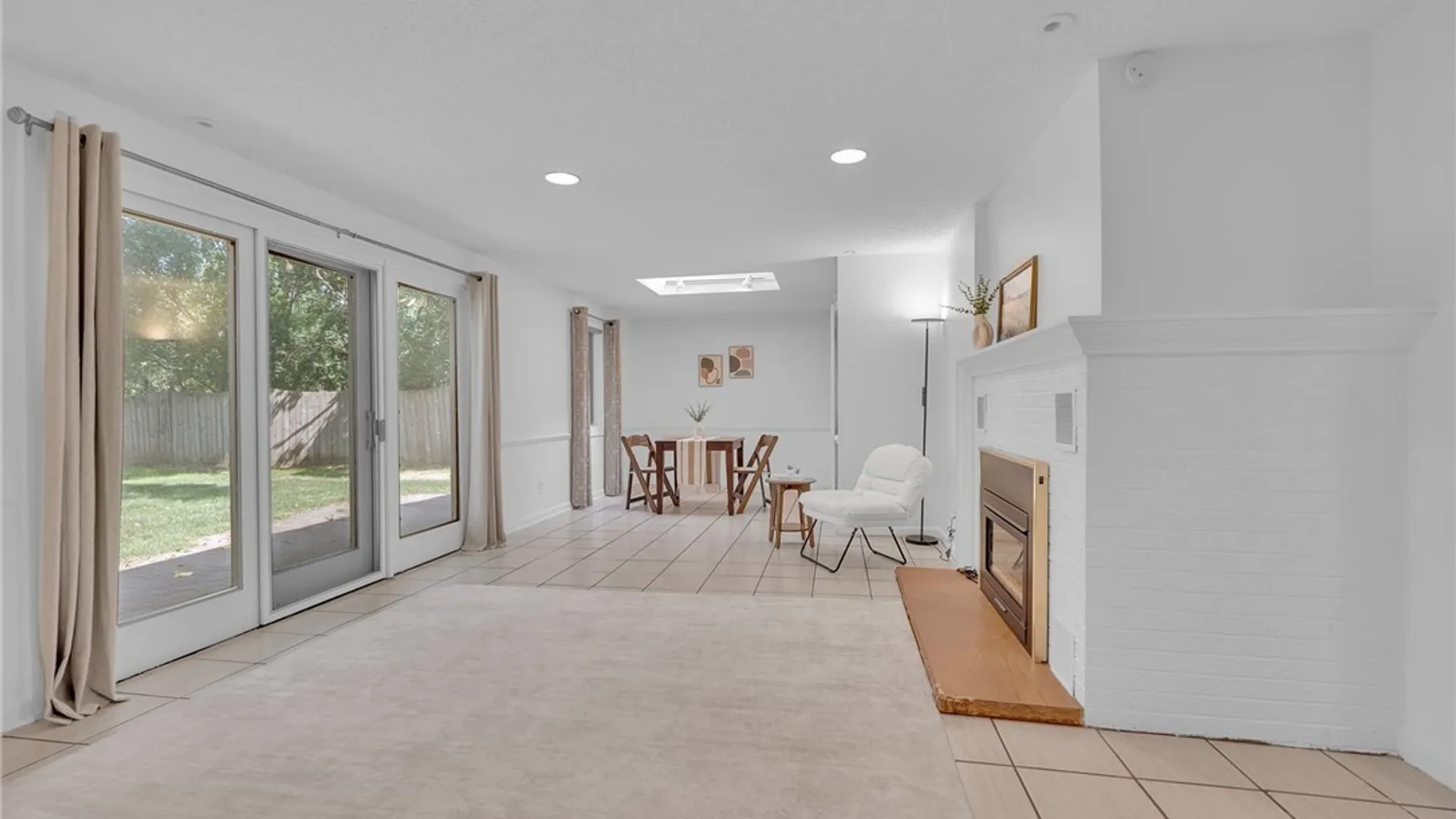 Property at 86 Farber Ln, Amherst, NY 14221 4